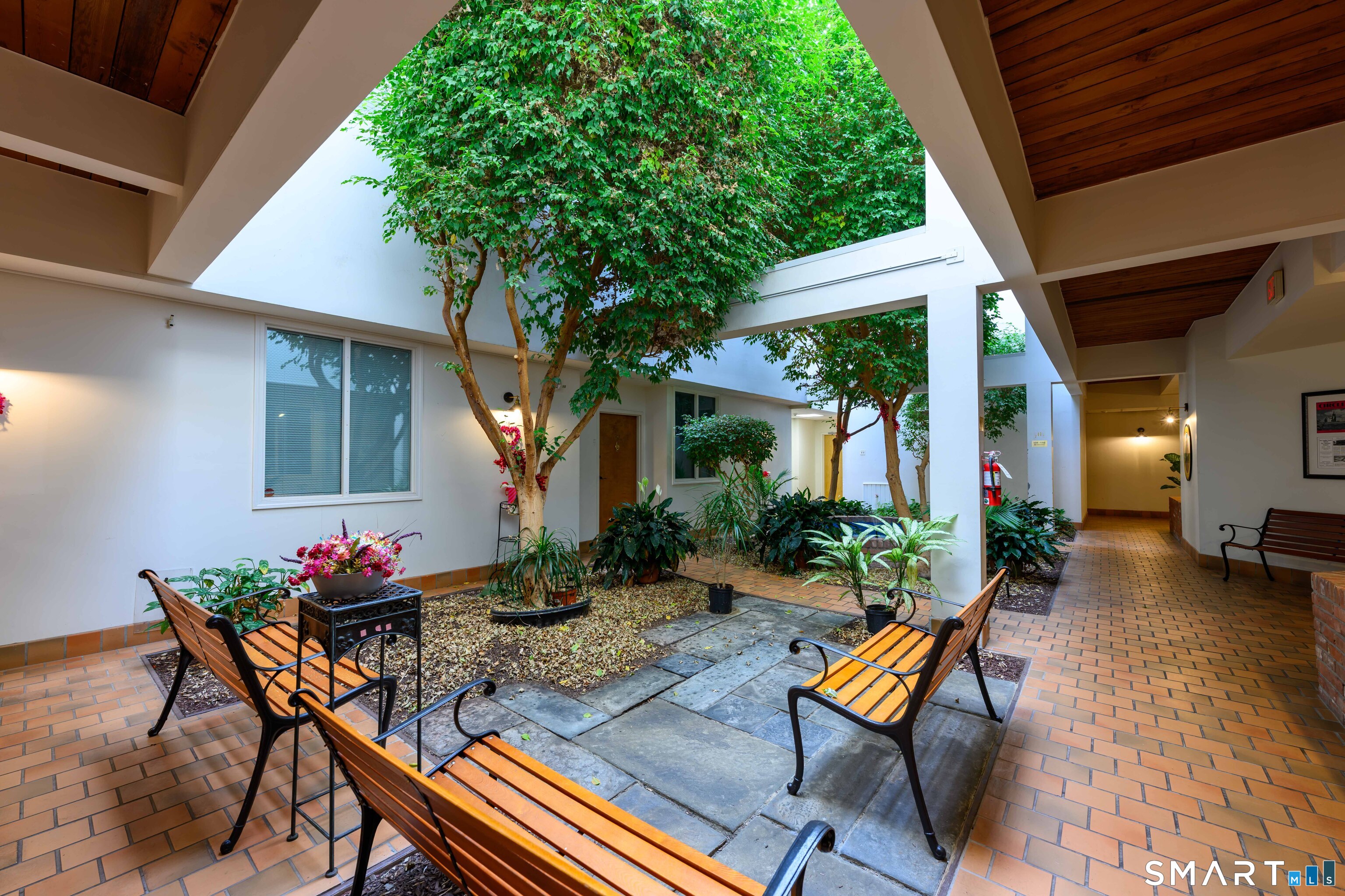 Photo 6 of 319 New Britain Road, Berlin, CT