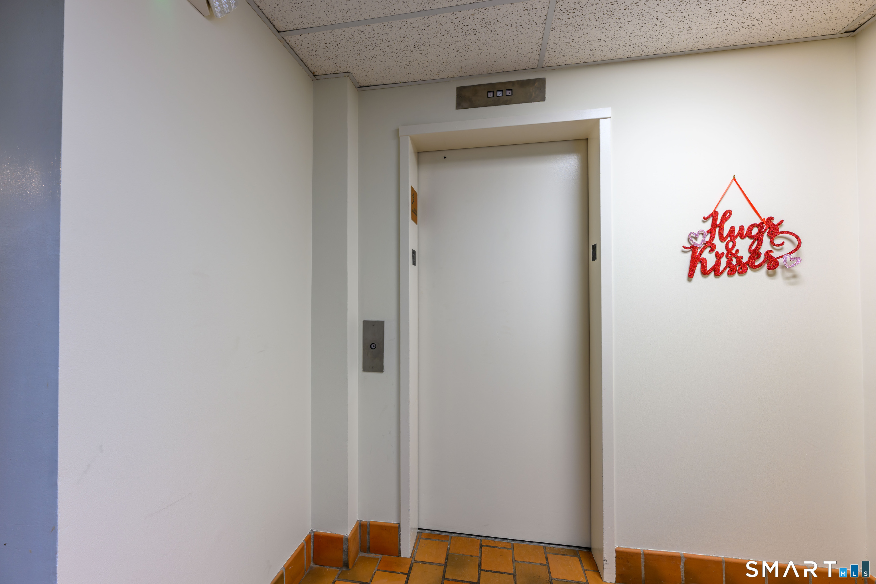 Photo 7 of 319 New Britain Road, Berlin, CT