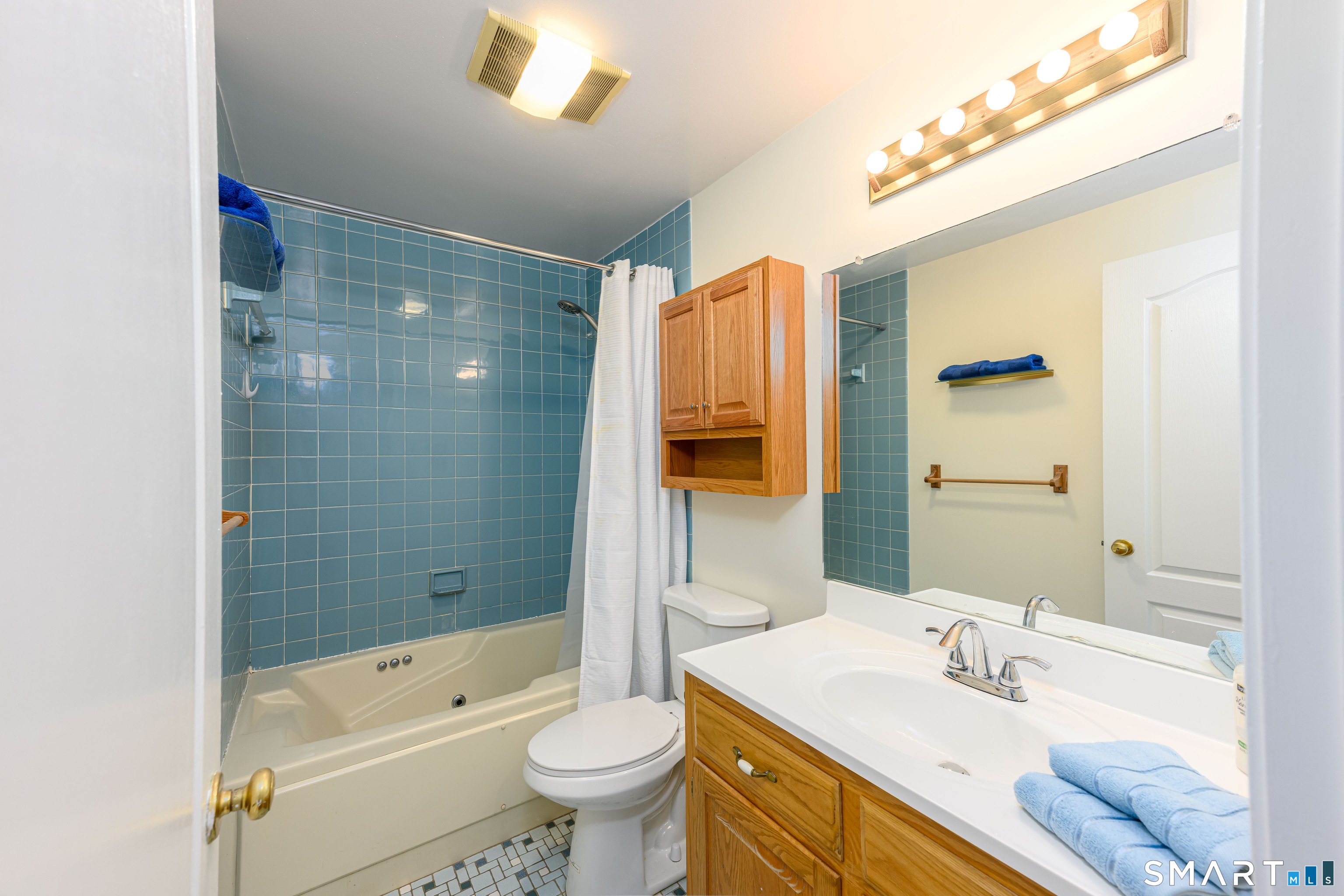 Photo 21 of 319 New Britain Road, Berlin, CT