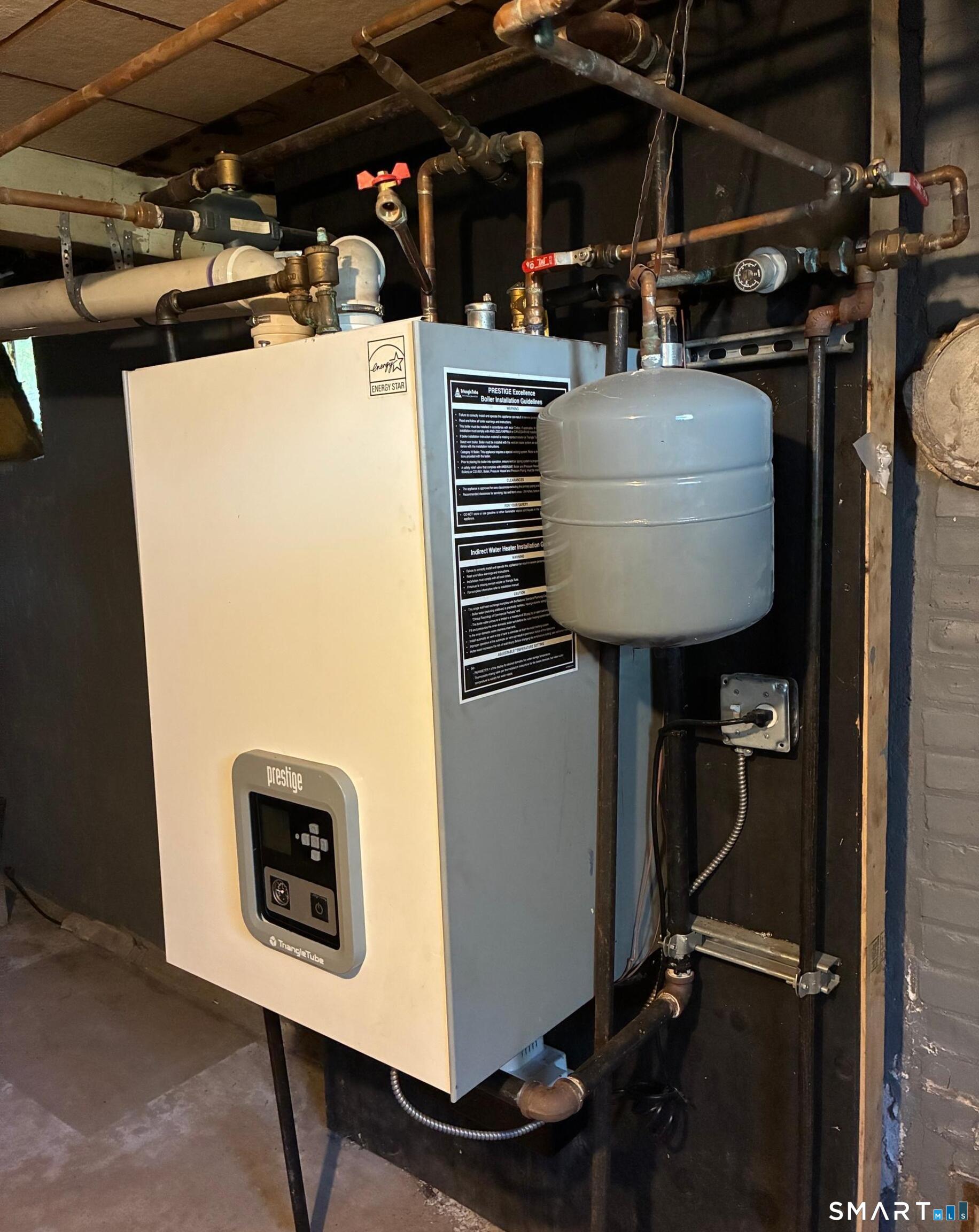 Photo 36 of 27 Harding Avenue, Newington, CT