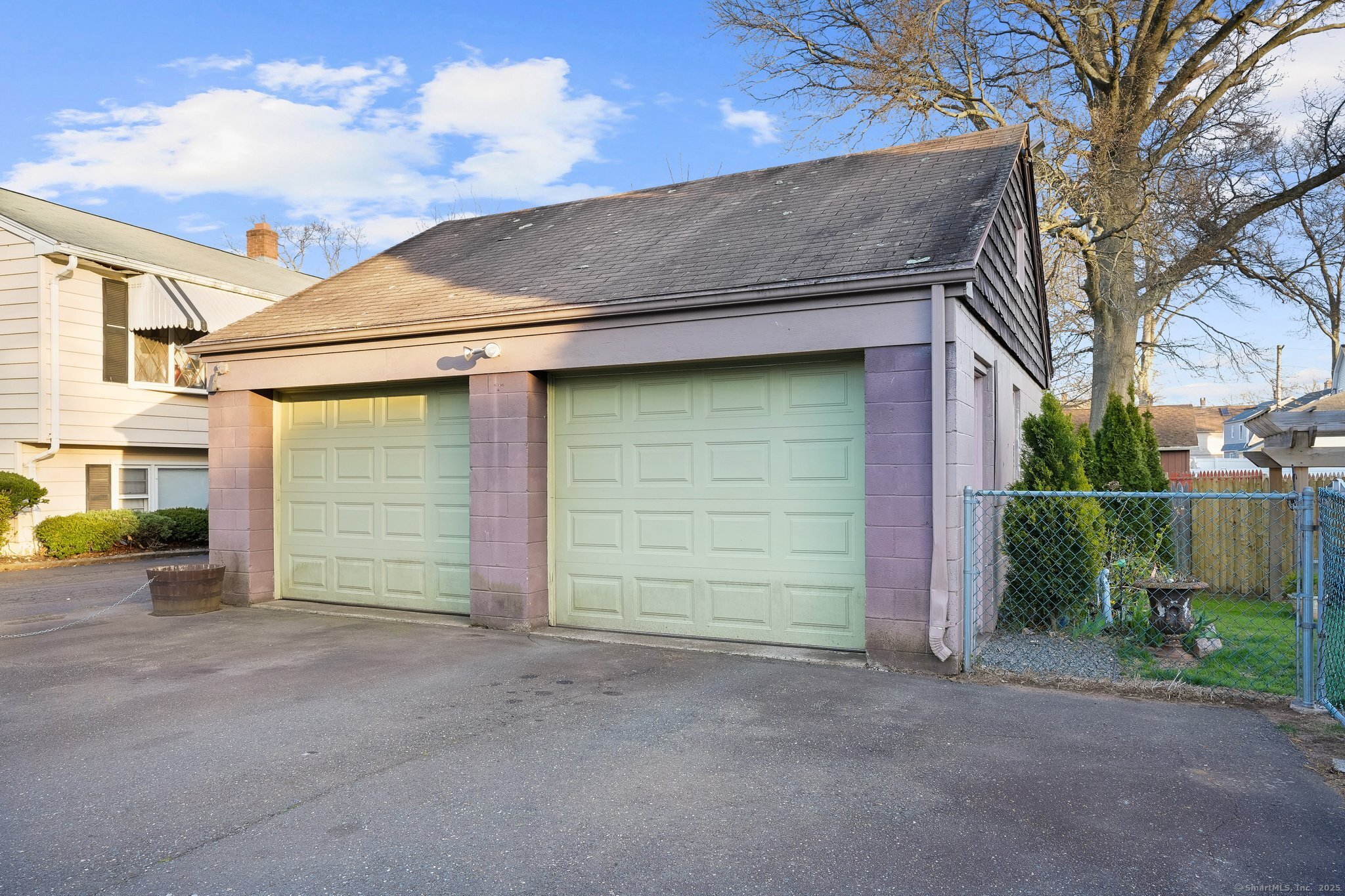 Homes for sale in New Haven, CT | 257 Concord St, New Haven, CT 06512 | MLS# 24150471