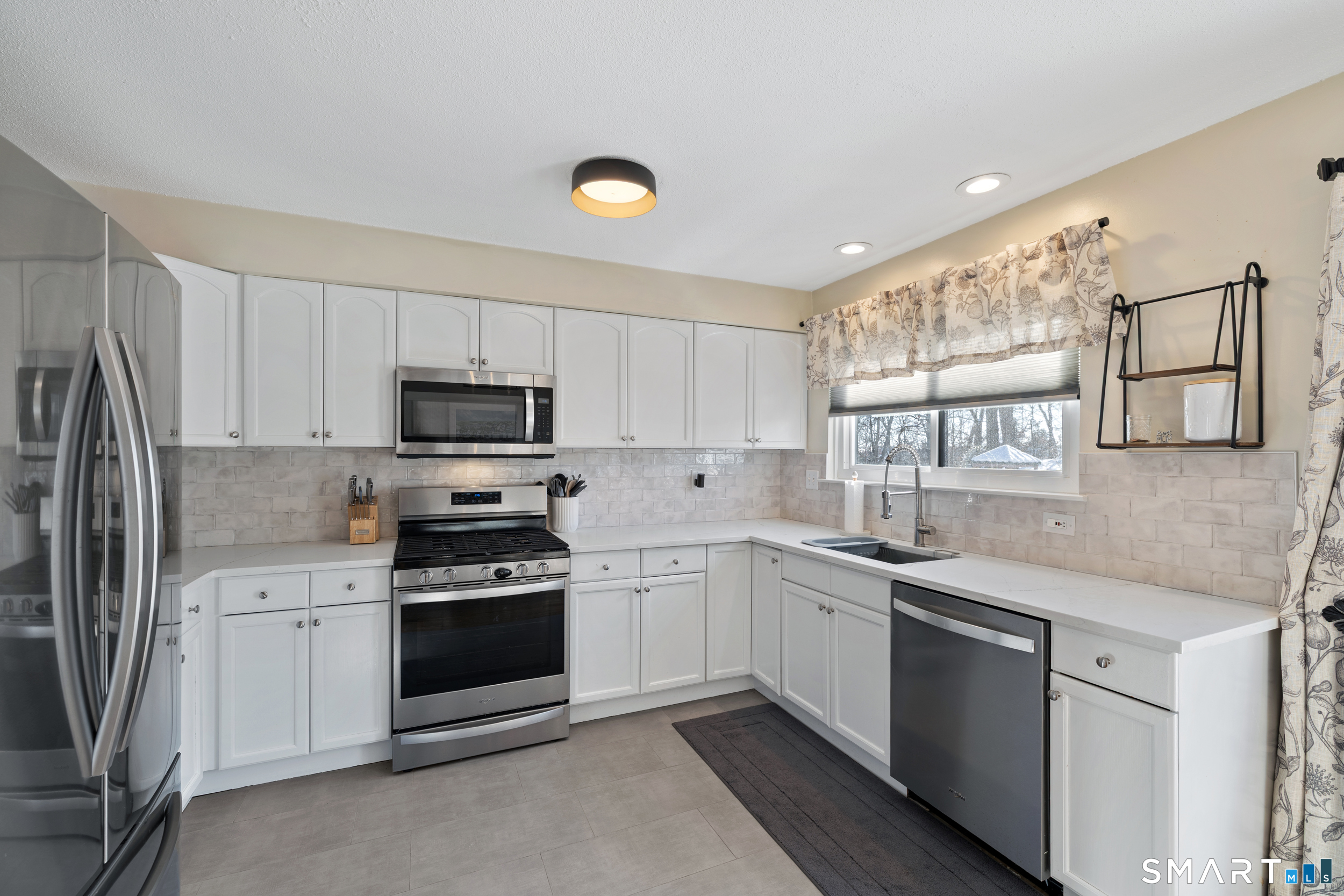 Photo 6 of 226 Sunrise Hill Road, Norwalk, CT