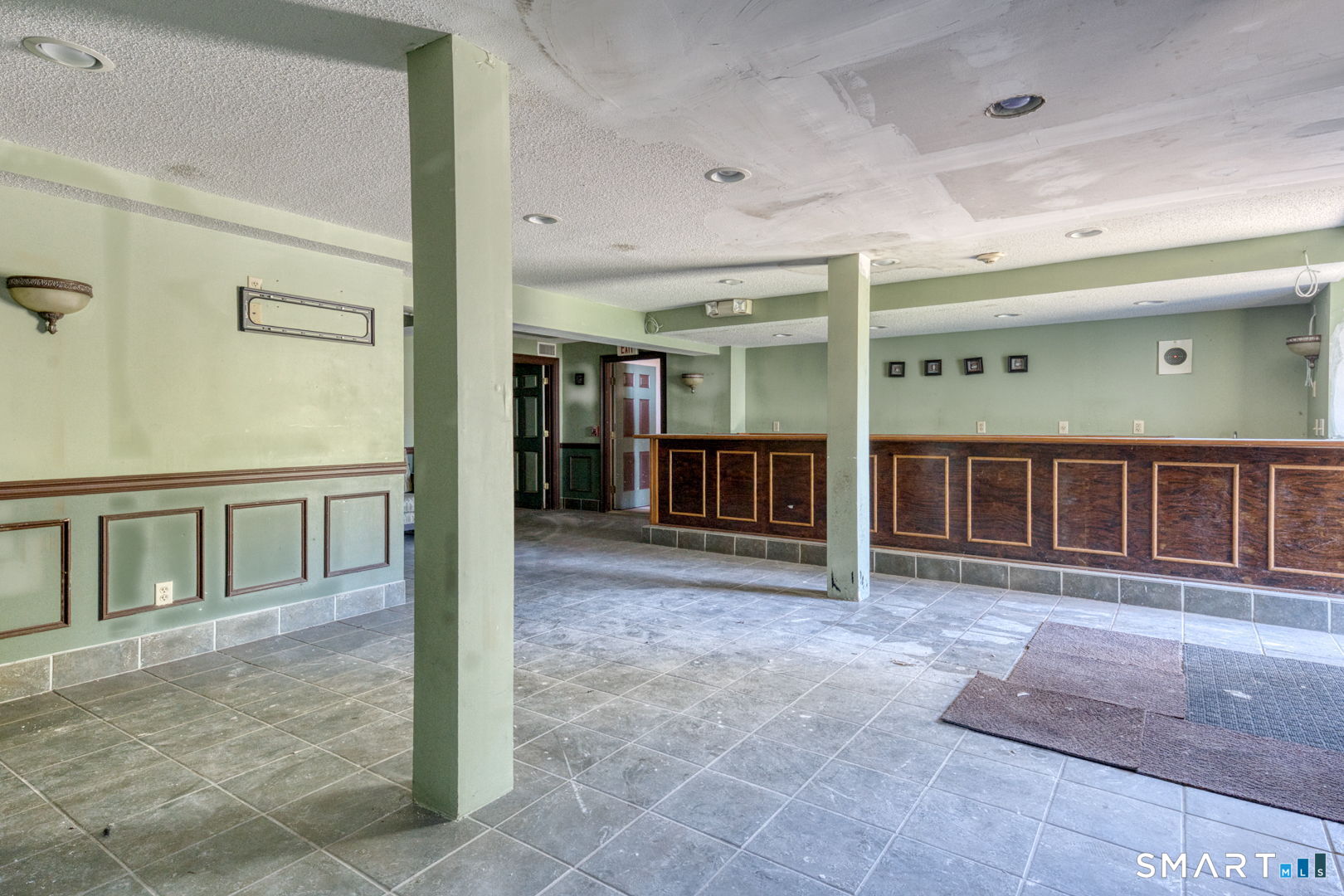 Homes for sale in Hartford, CT | 2404 Main St, Hartford, CT 06120 | MLS# 24150463