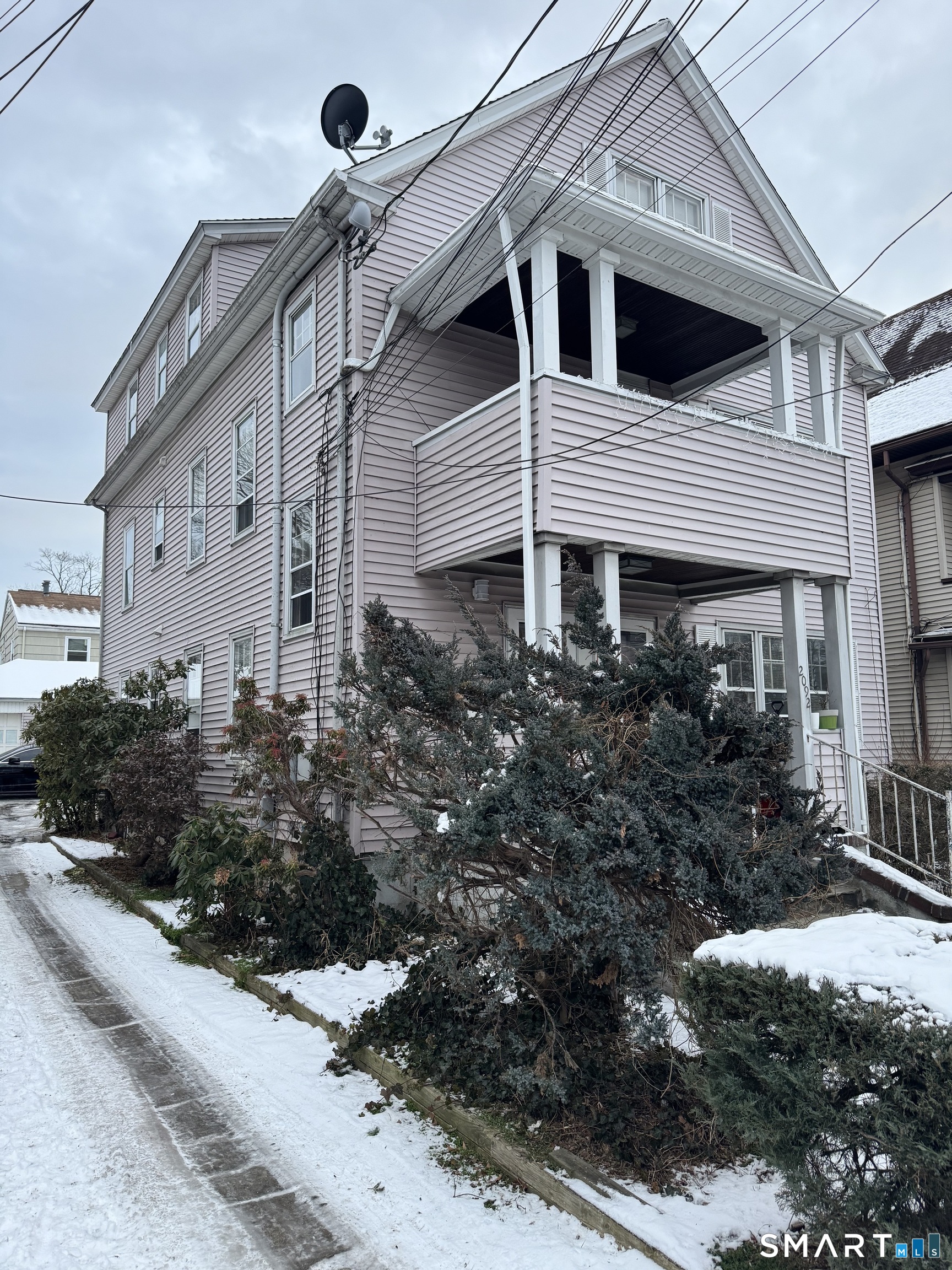 Homes for sale in Bridgeport, CT | 2092 E Main St, Bridgeport, CT 06610 | MLS# 24150249