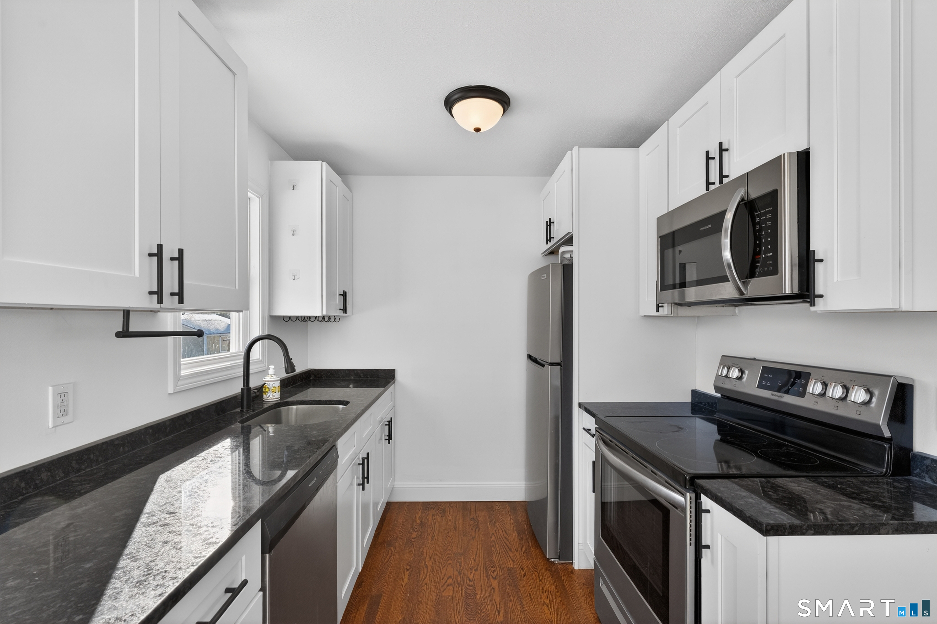 Photo 8 of 25 Oslo Street, Groton, CT