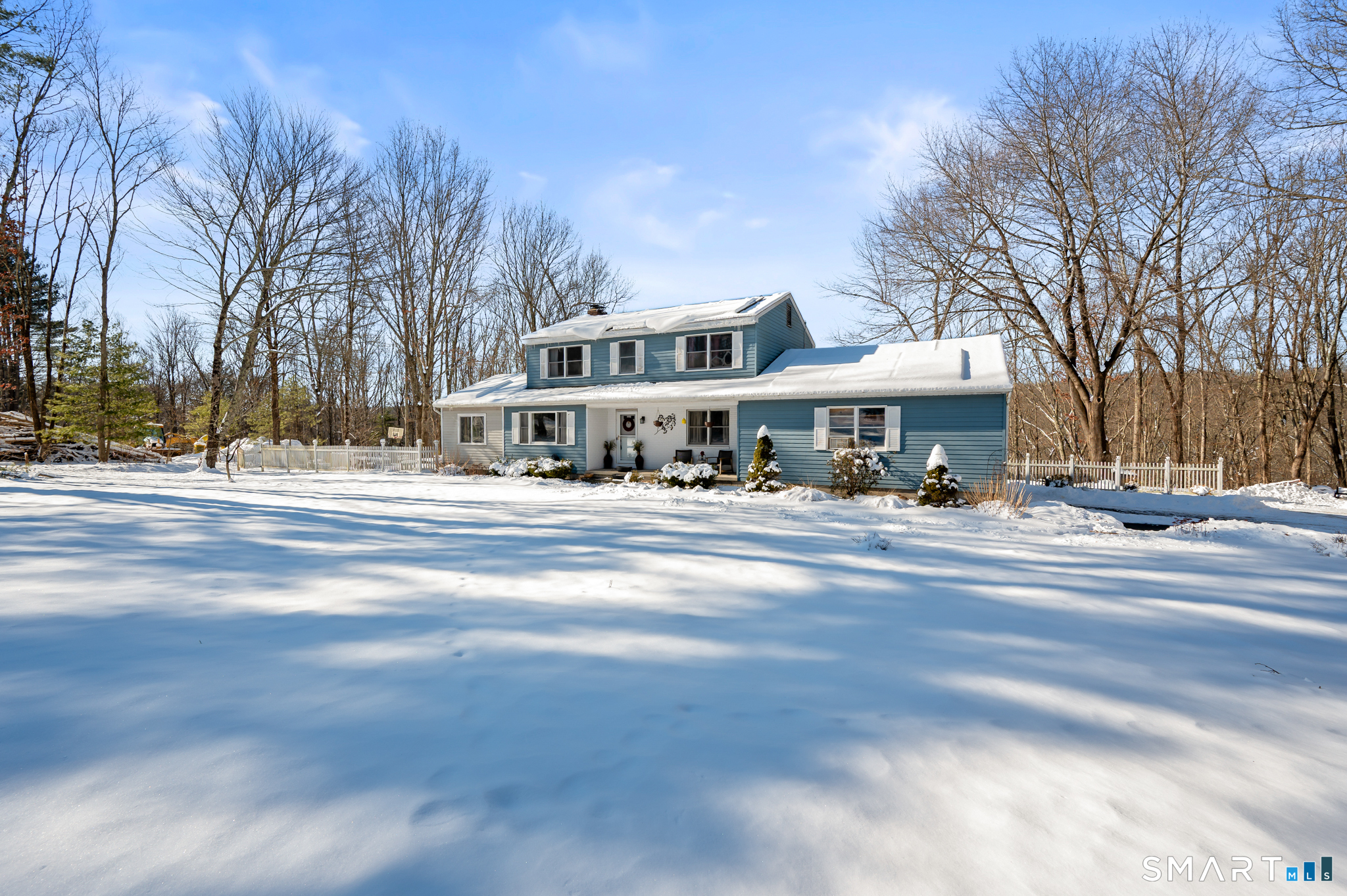 Homes for sale in Woodbury, CT | 14 Meadow Crest Dr, Woodbury, CT 06798 | MLS# 24149855