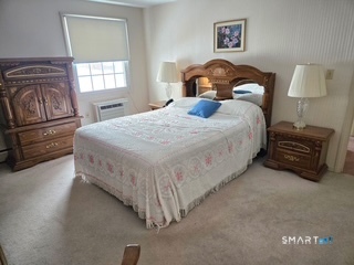 Photo 11 of 1162 Middle Turnpike, Manchester, CT