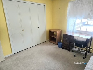 Photo 15 of 1162 Middle Turnpike, Manchester, CT