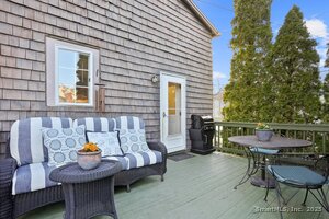 PRIVATE DECK!
