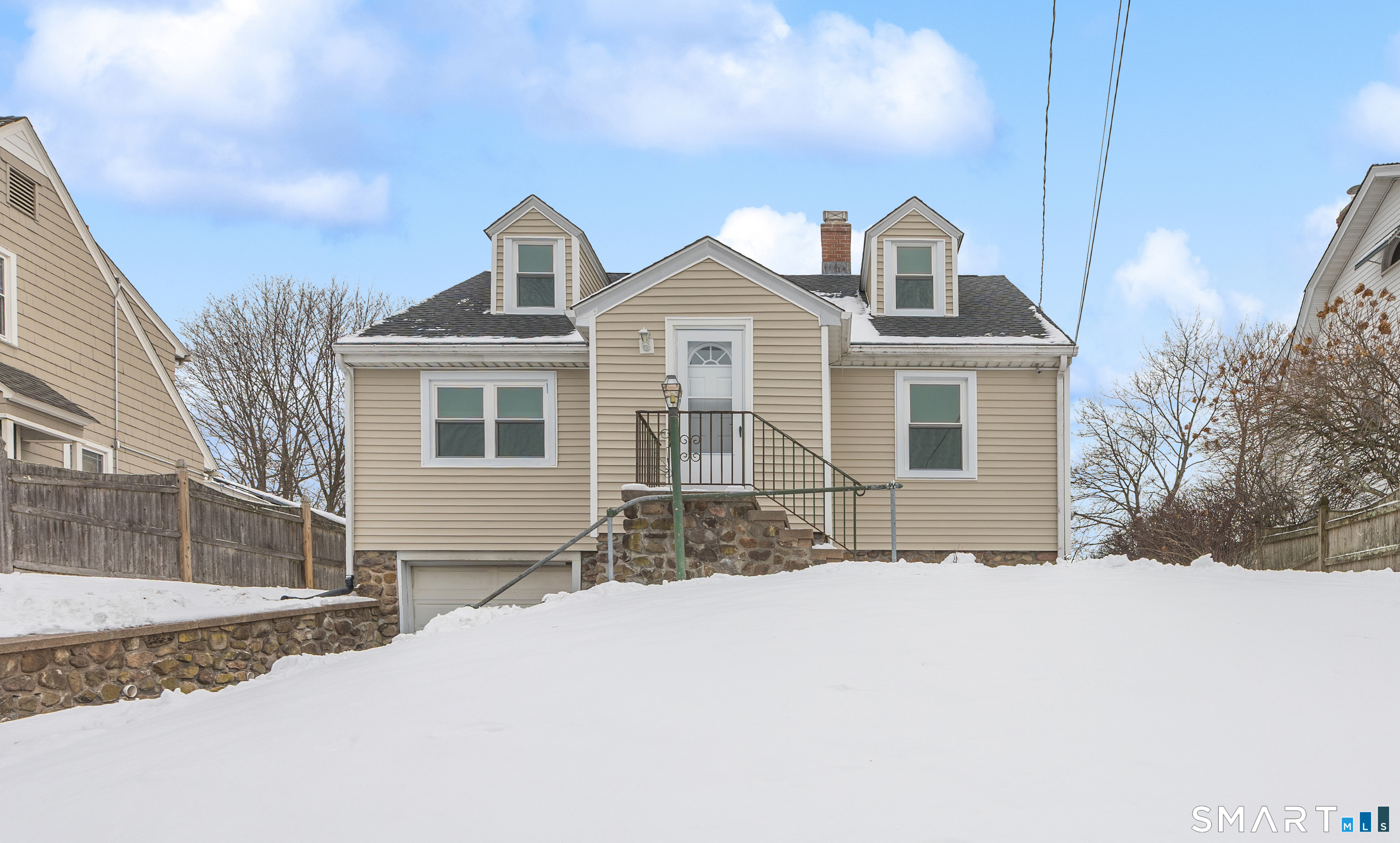 Homes for sale in Meriden, CT | 328 Curtis St, Meriden, CT 06450 | MLS# 24150365