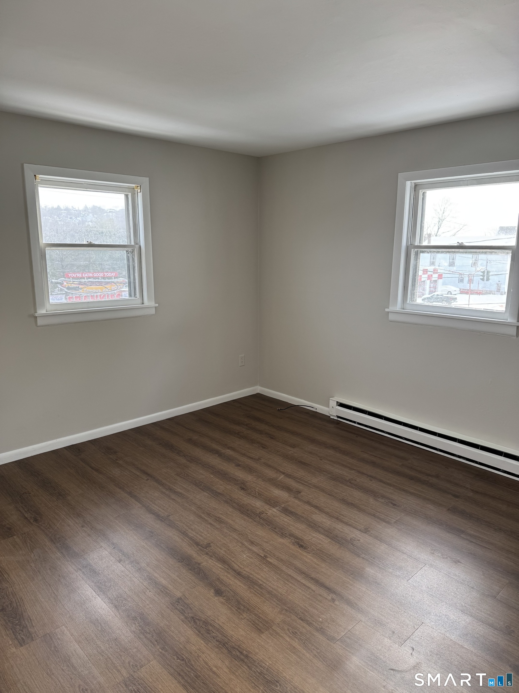 Photo 6 of 709 Watertown Avenue, Waterbury, CT