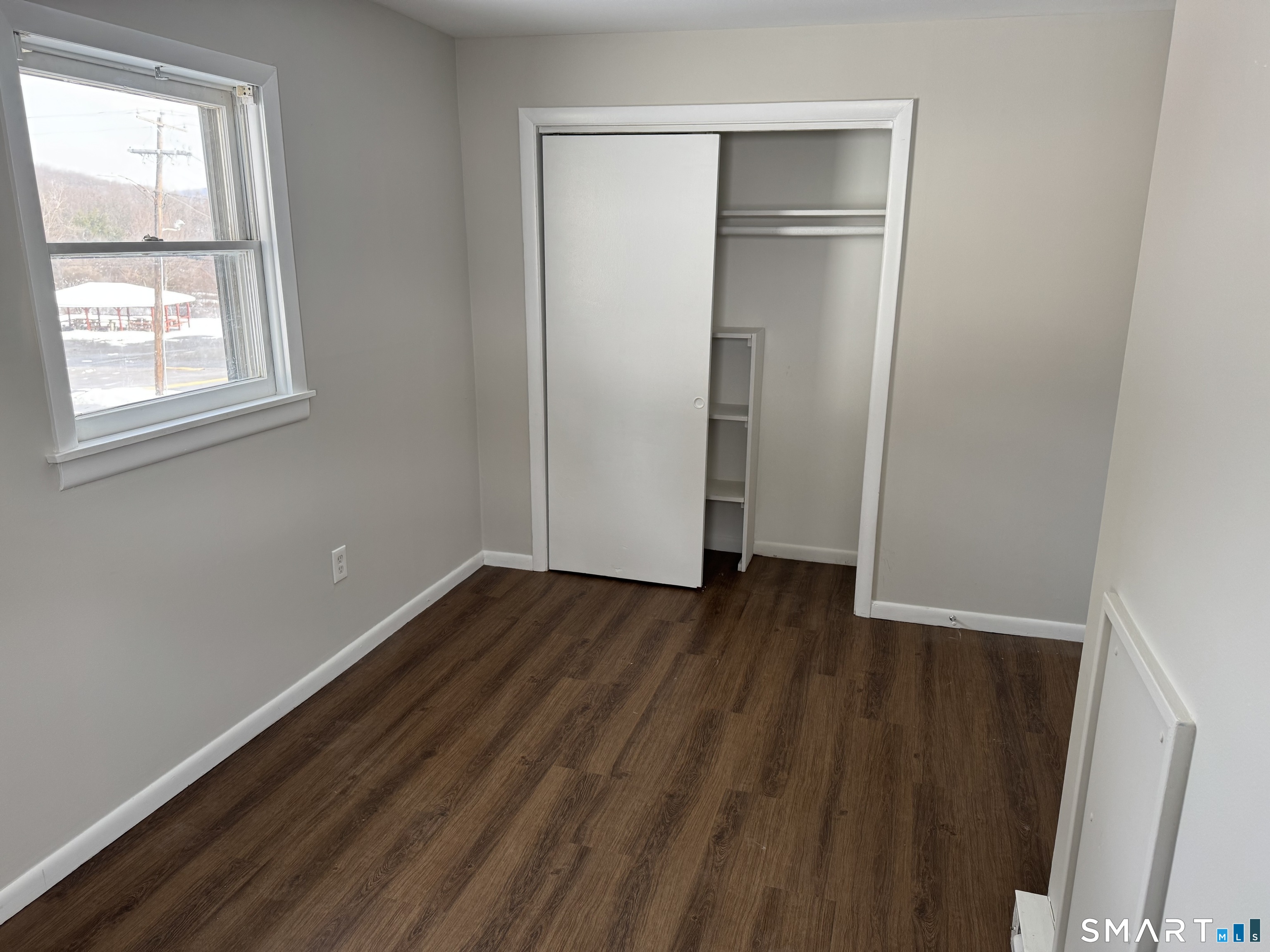 Photo 10 of 709 Watertown Avenue, Waterbury, CT