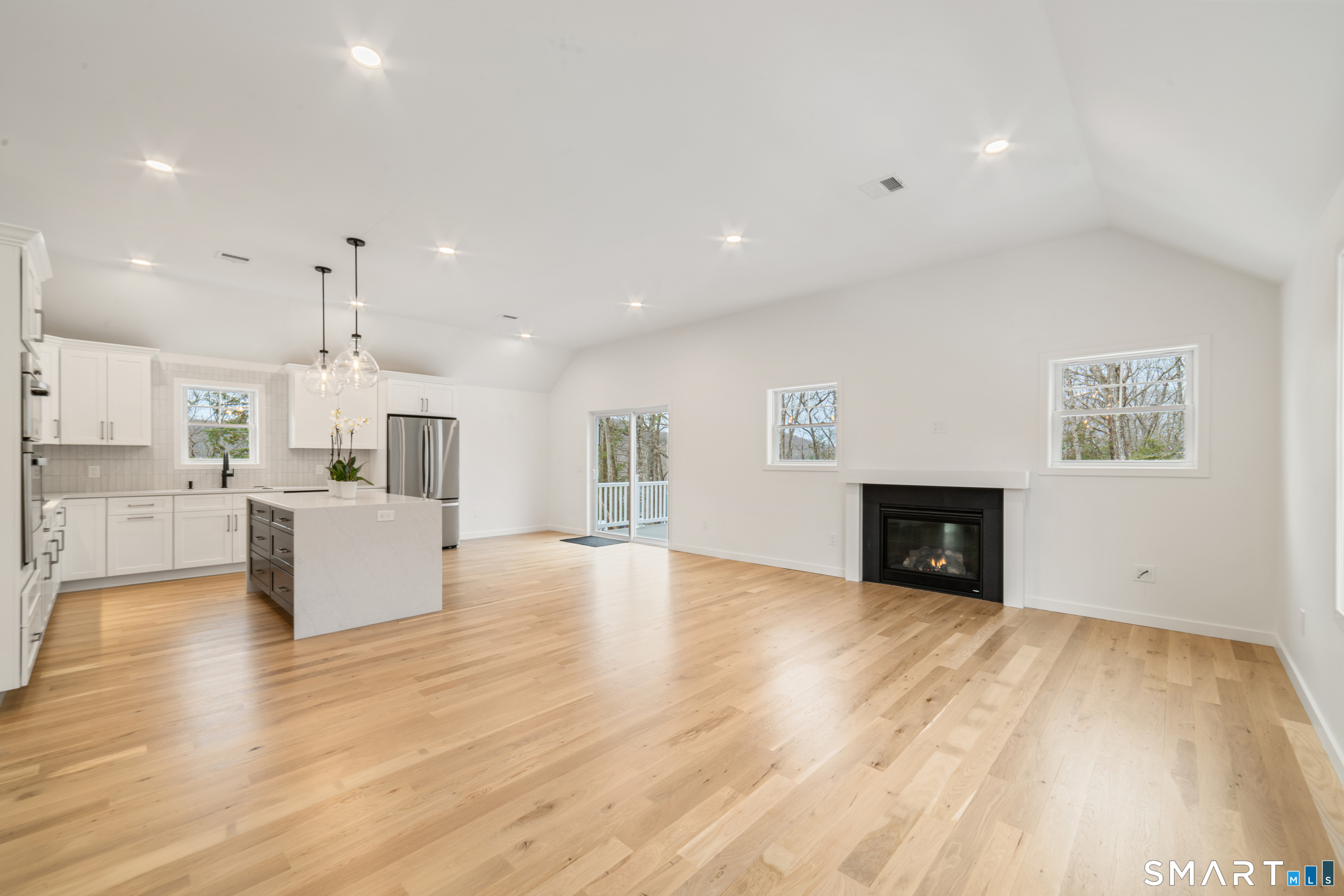 Homes for sale in Danbury, CT | 234 Great Plain Rd, Danbury, CT 06811 | MLS# 24149986