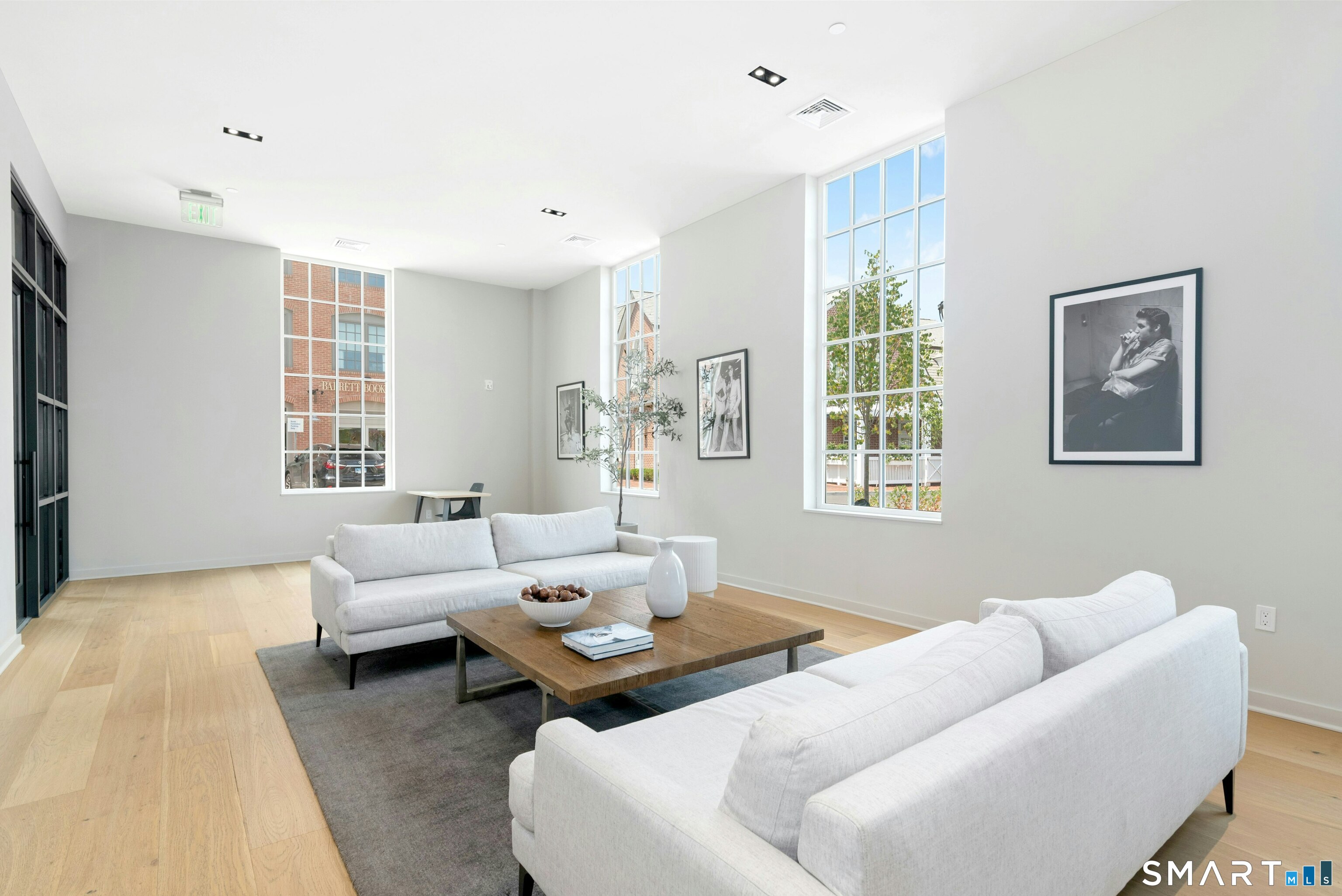 Photo 3 of 15 Corbin Drive, Darien, CT