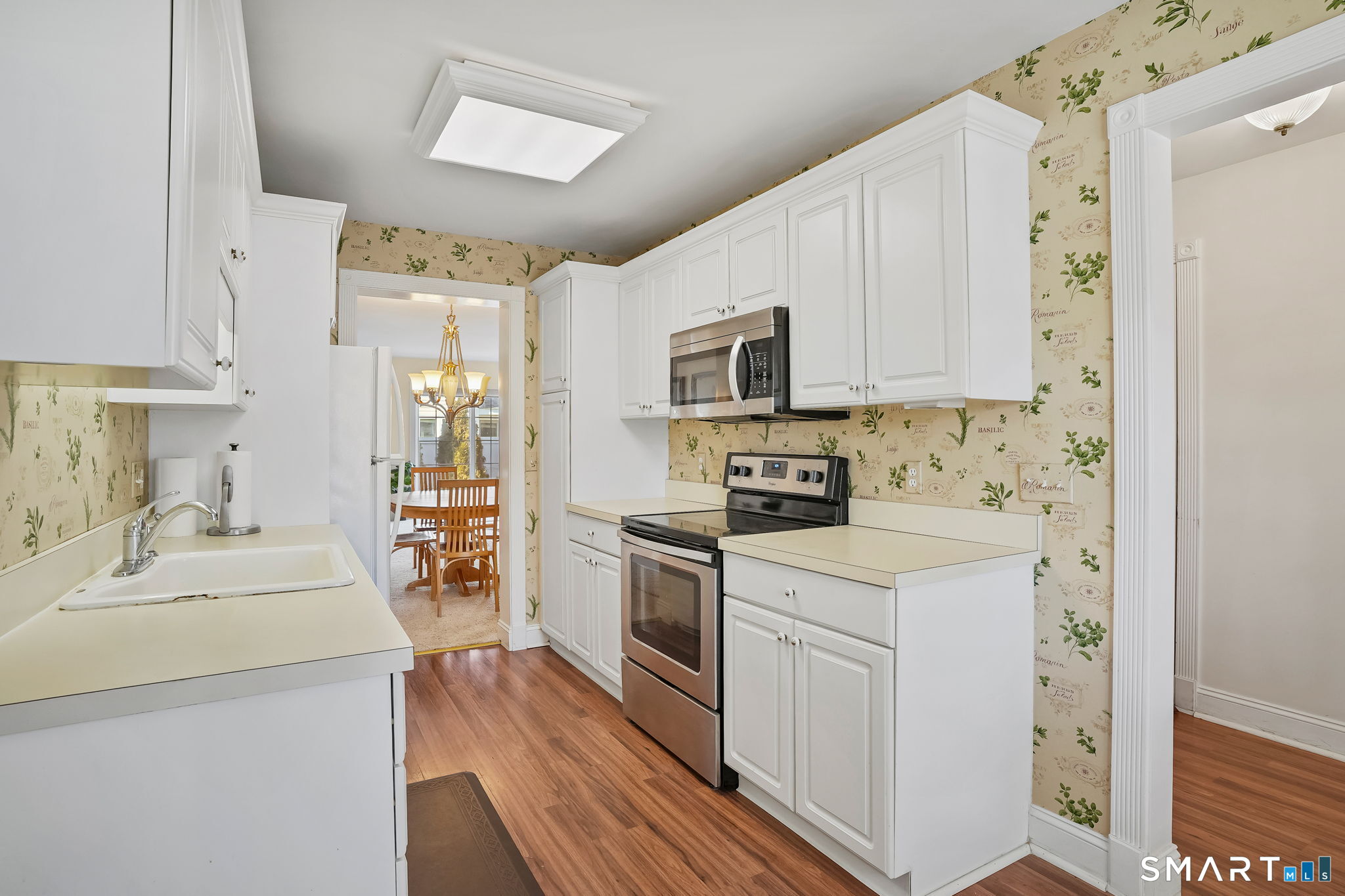 Photo 10 of 289 New Haven Avenue, Milford, CT