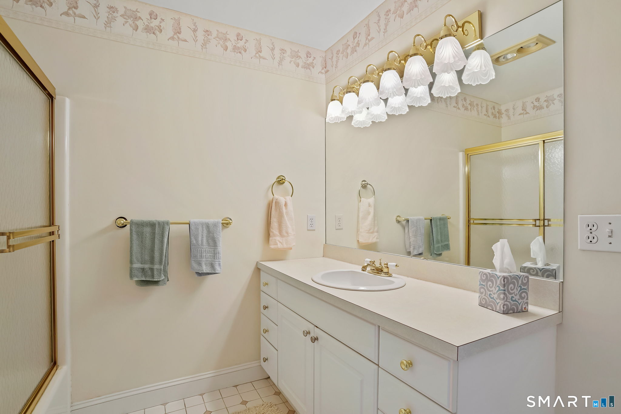 Photo 26 of 289 New Haven Avenue, Milford, CT