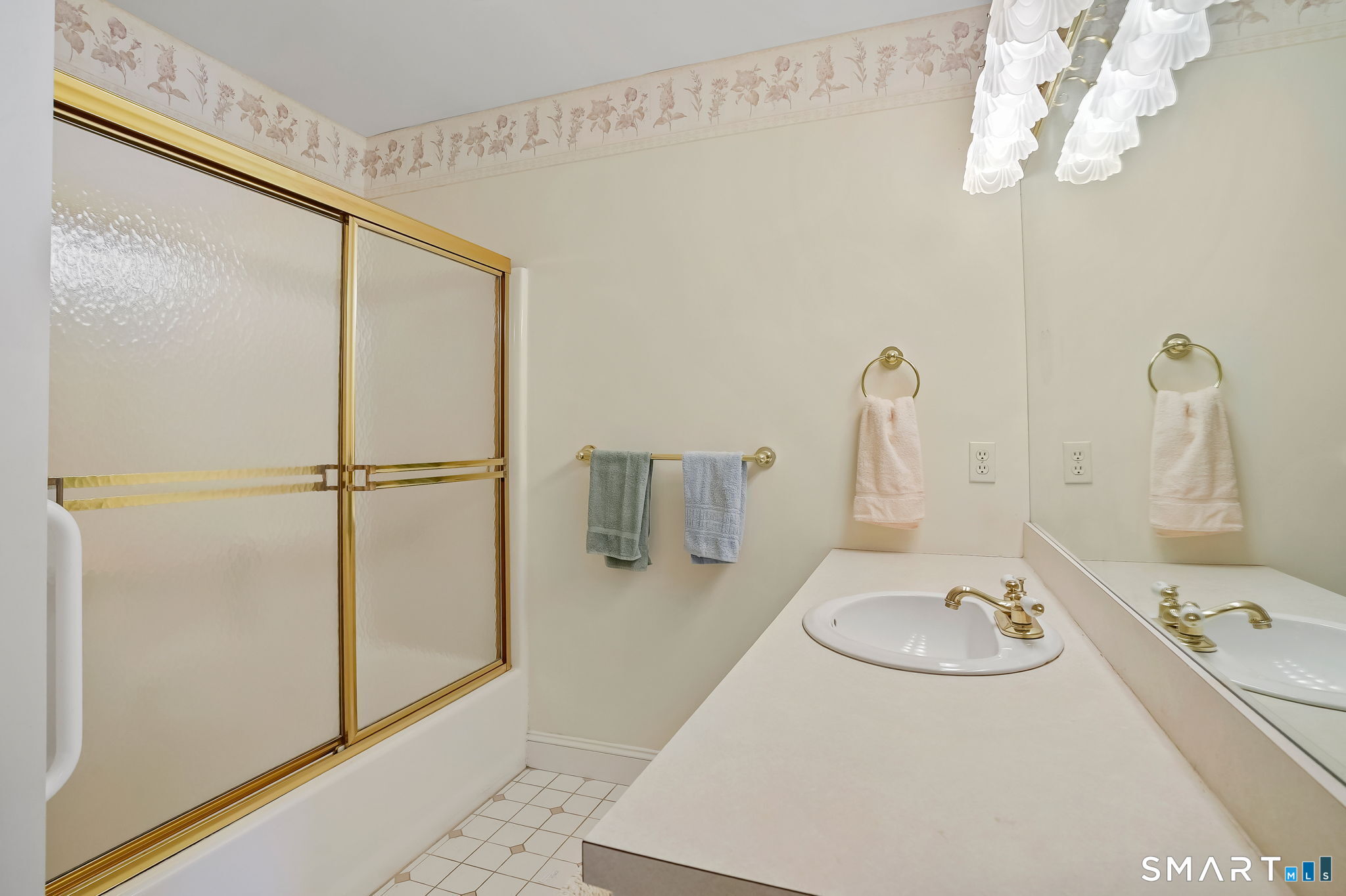 Photo 27 of 289 New Haven Avenue, Milford, CT