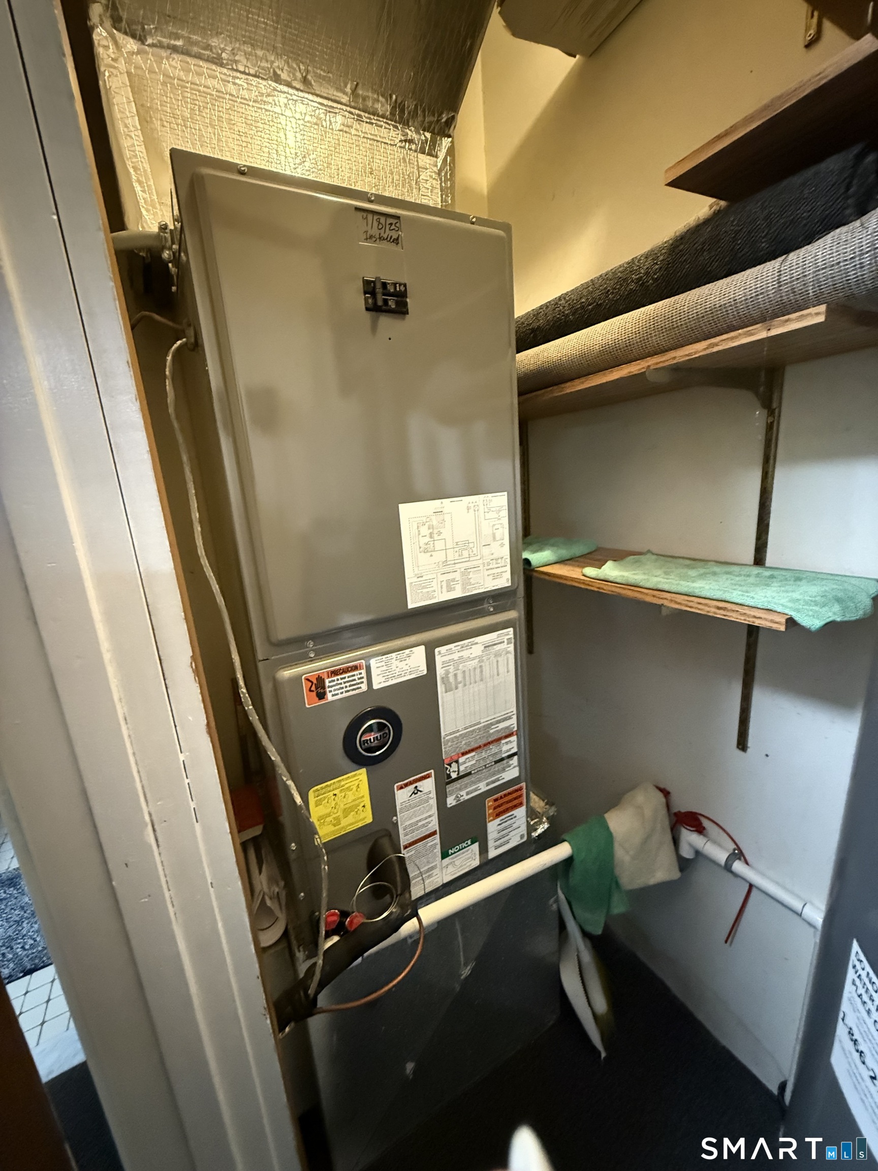 Photo 25 of 421 Tolland Street, East Hartford, CT