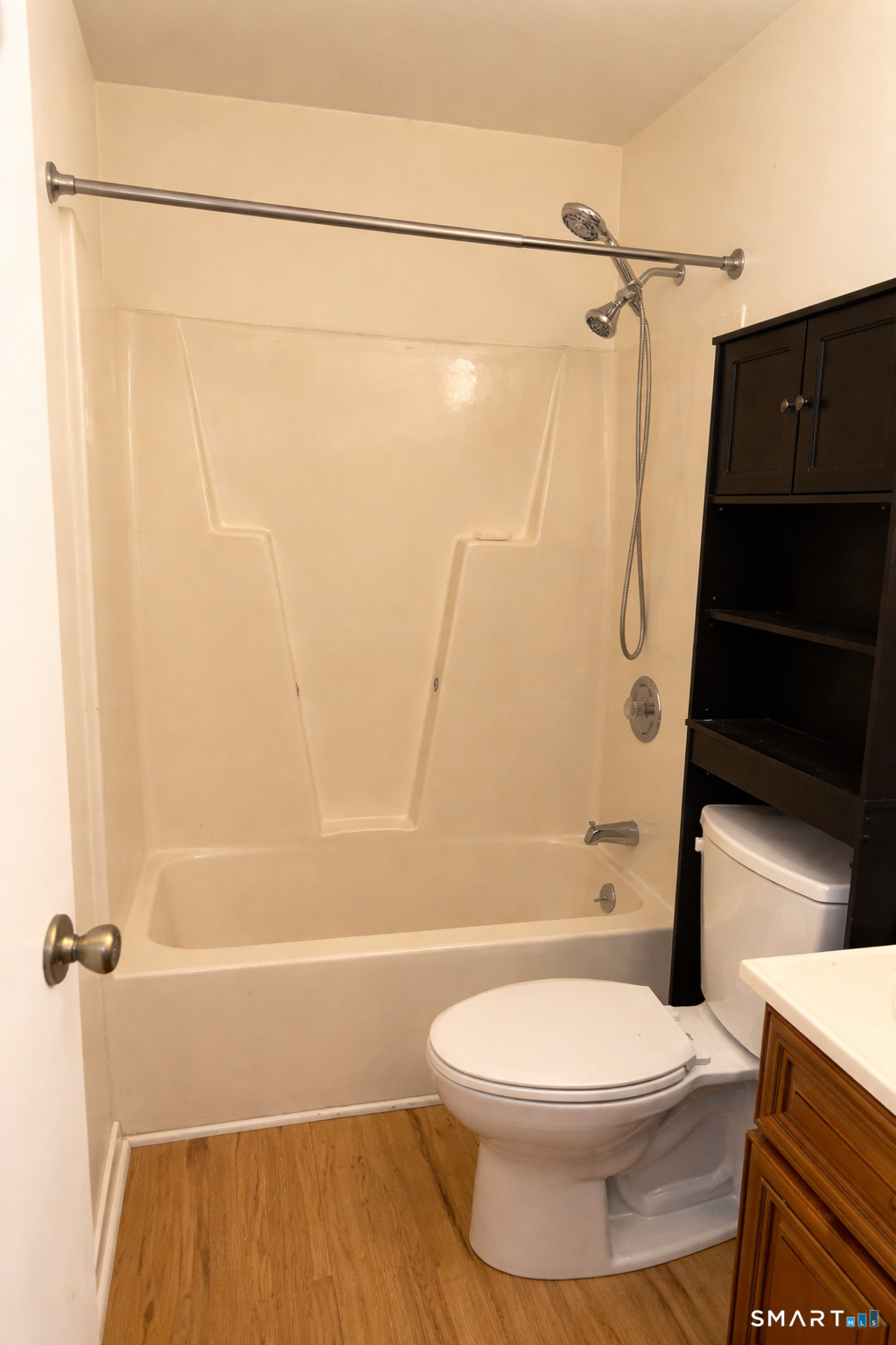 Homes for sale in Waterbury, CT | 147 Hamden Ave #APT A, Waterbury, CT 06704 | MLS# 24150553