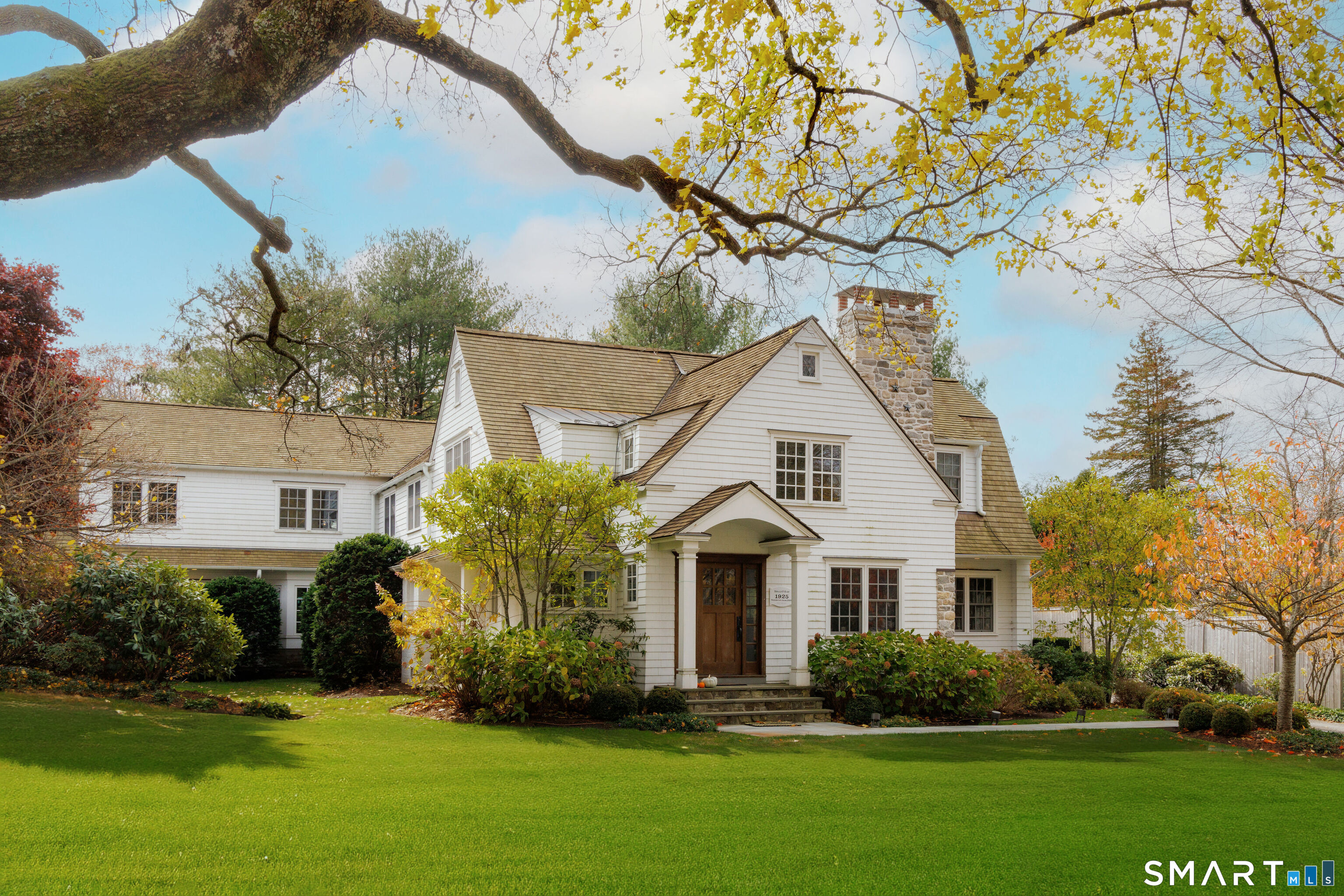 Homes for sale in Westport, CT | 24 Compo Pkwy, Westport, CT 06880 | MLS# 24146922