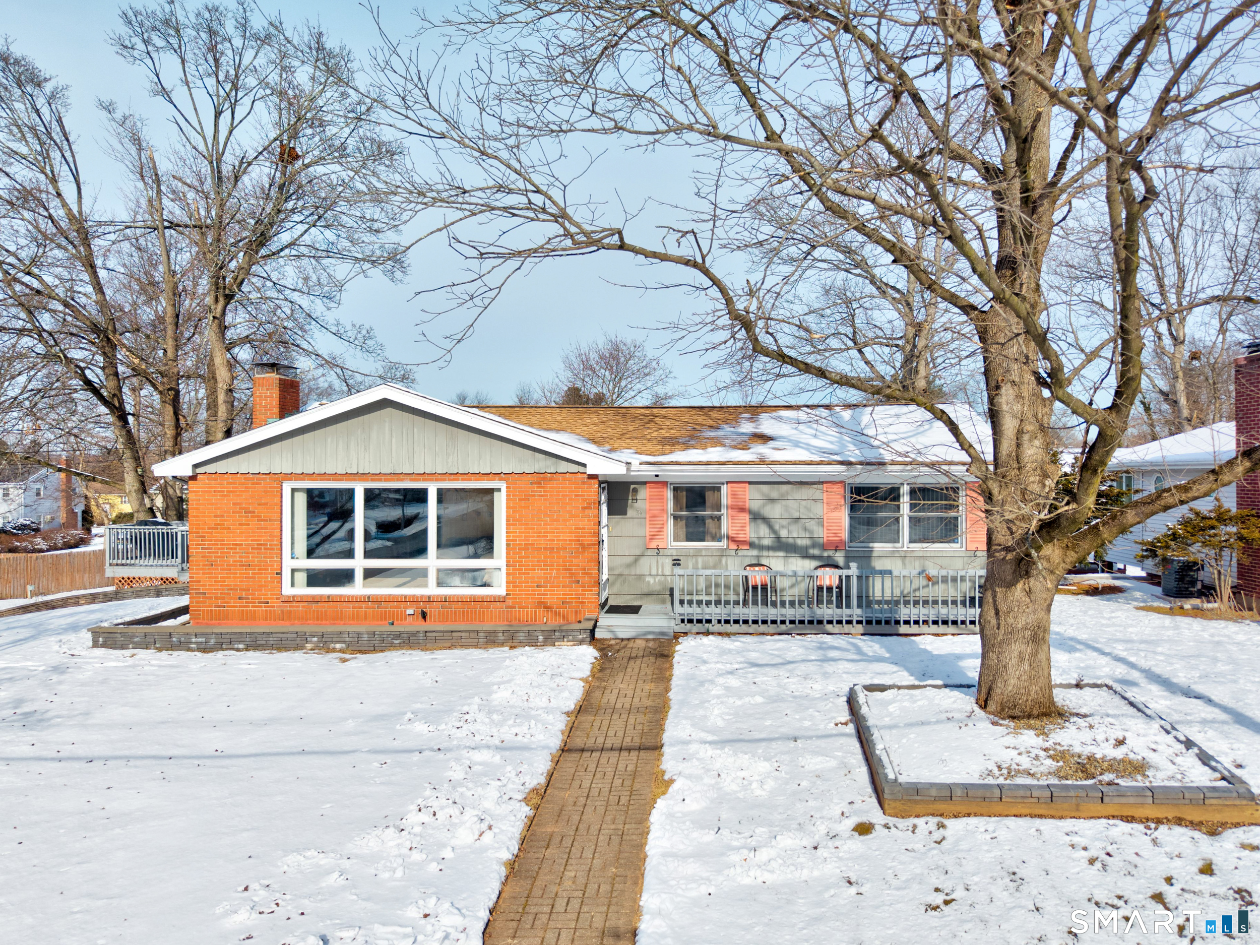 Homes for sale in Newington, CT | 70 Foster St, Newington, CT 06111 | MLS# 24150481