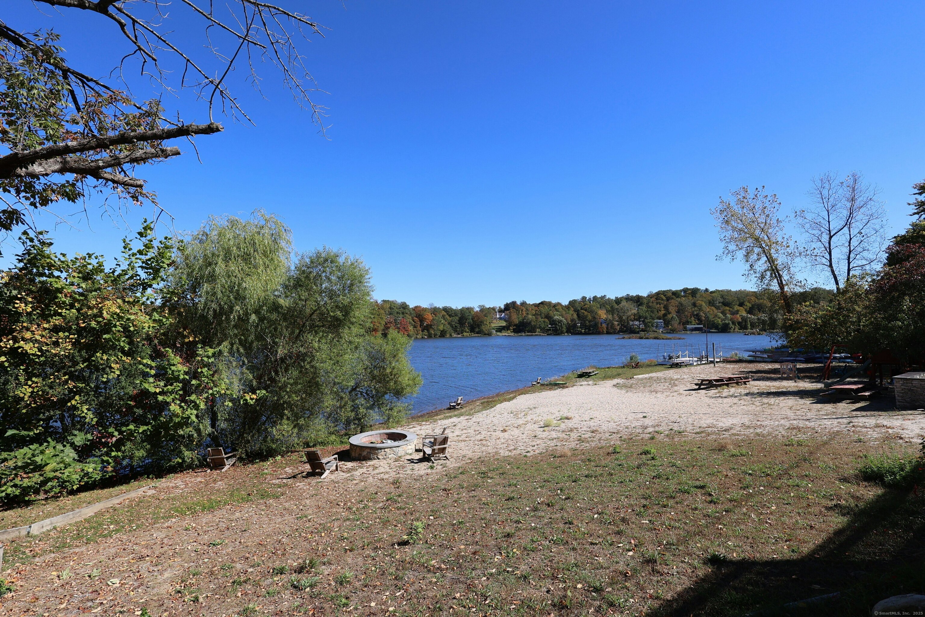 Homes for sale in Ridgefield, CT | 213 Mamanasco Rd, Ridgefield, CT 06877 | MLS# 24150691