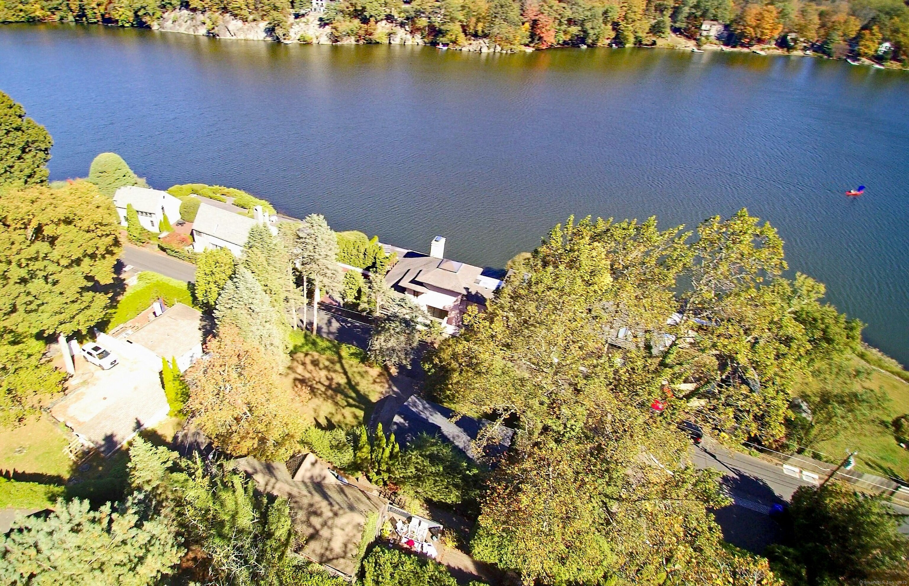 Homes for sale in Ridgefield, CT | 213 Mamanasco Rd, Ridgefield, CT 06877 | MLS# 24150691