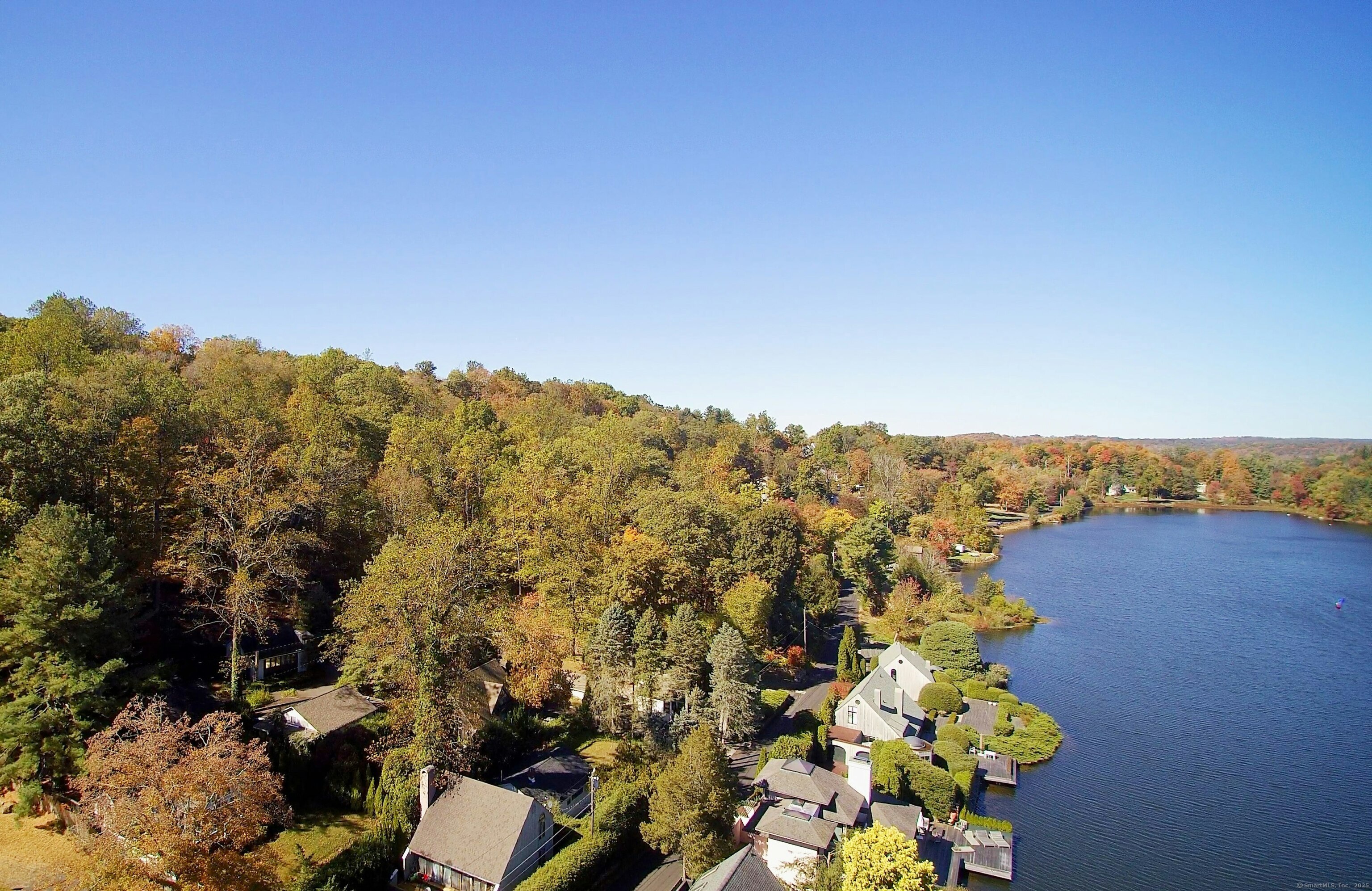 Homes for sale in Ridgefield, CT | 213 Mamanasco Rd, Ridgefield, CT 06877 | MLS# 24150691