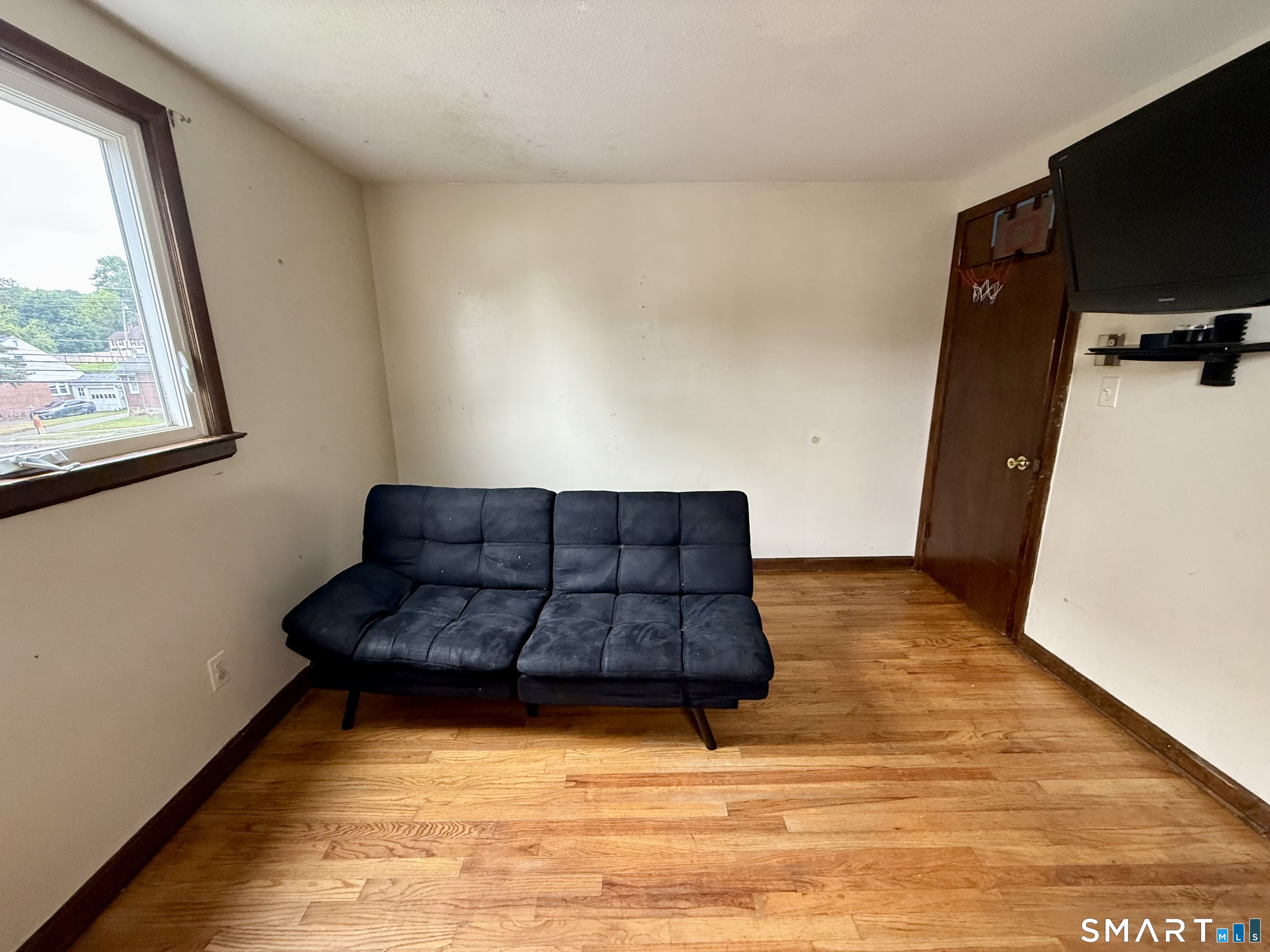 Photo 19 of 400 Divinity Street, Bristol, CT