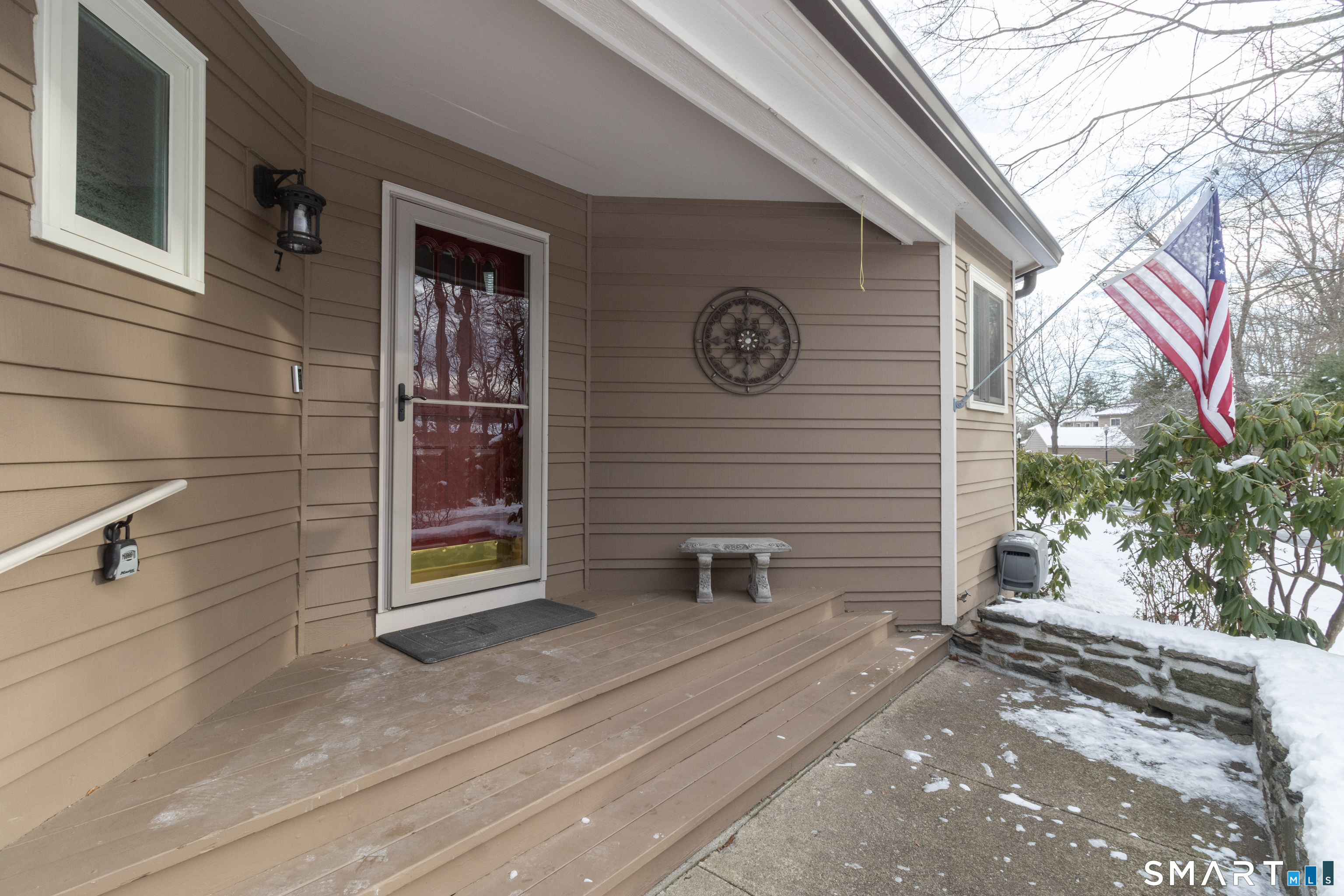 Homes for sale in Shelton, CT | 7 Meeting House Ln #7, Shelton, CT 06484 | MLS# 24149413