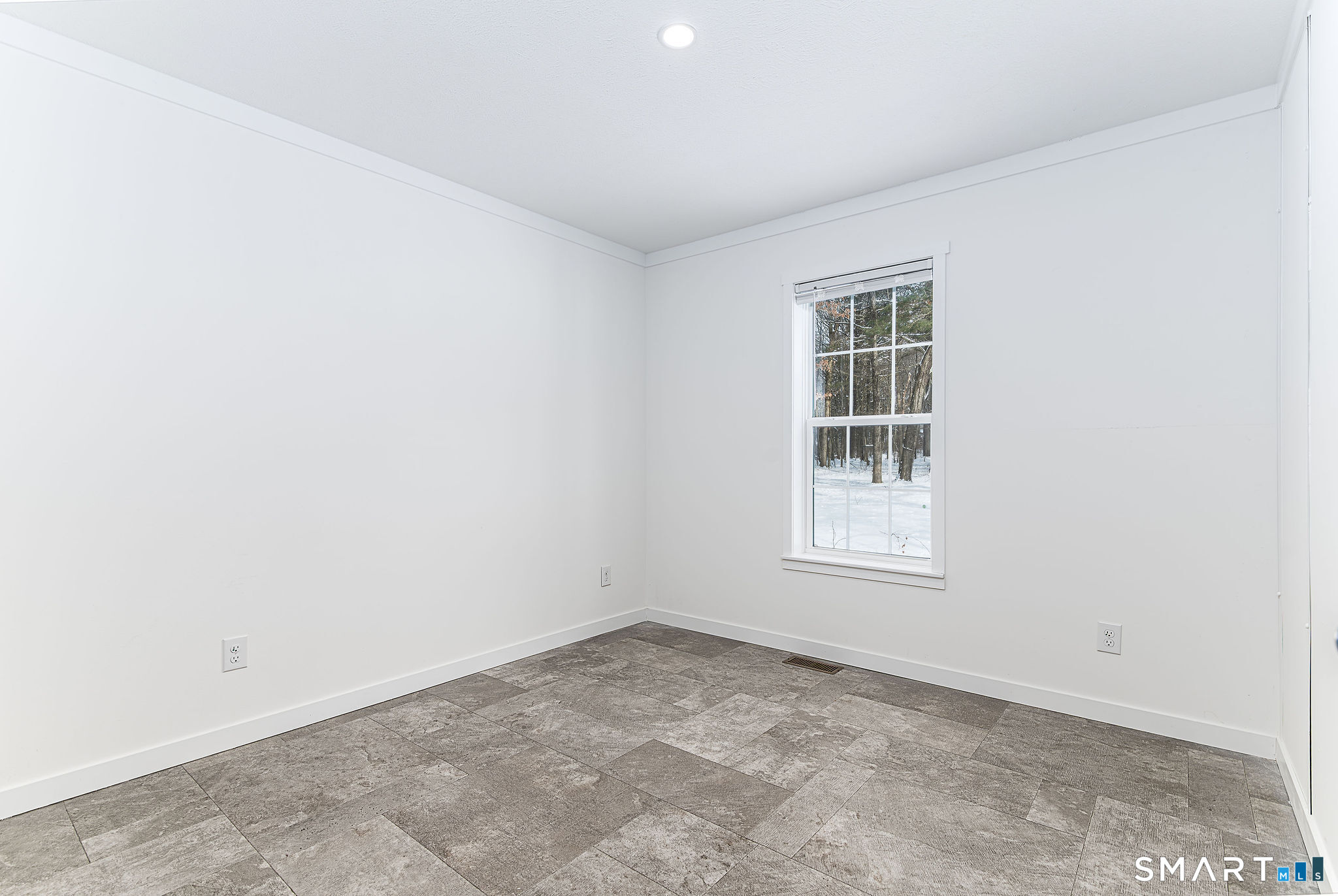 Photo 20 of 23 Bailey Hill Village, Killingly, CT