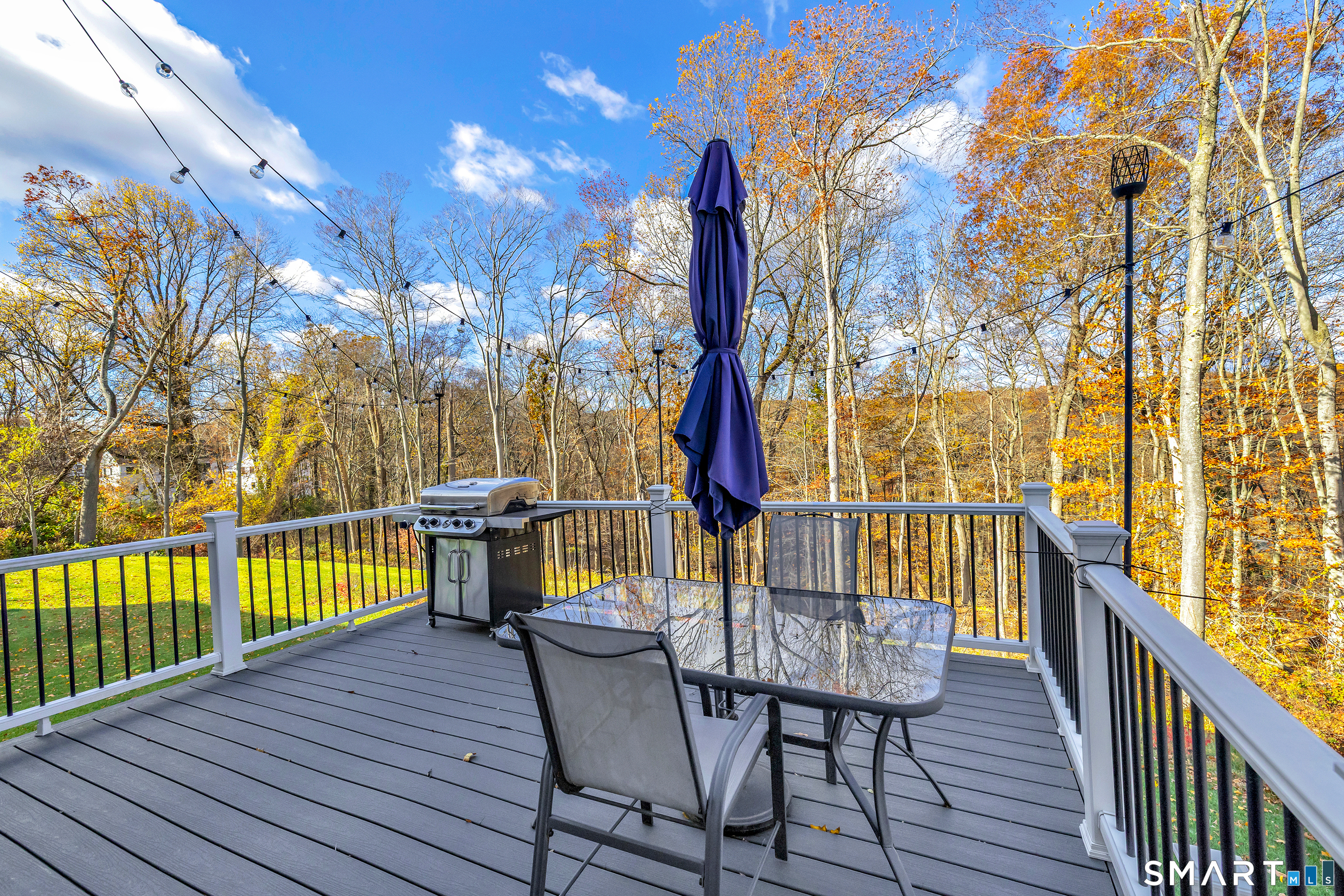 Photo 3 of 2 Woods View Lane, Shelton, CT