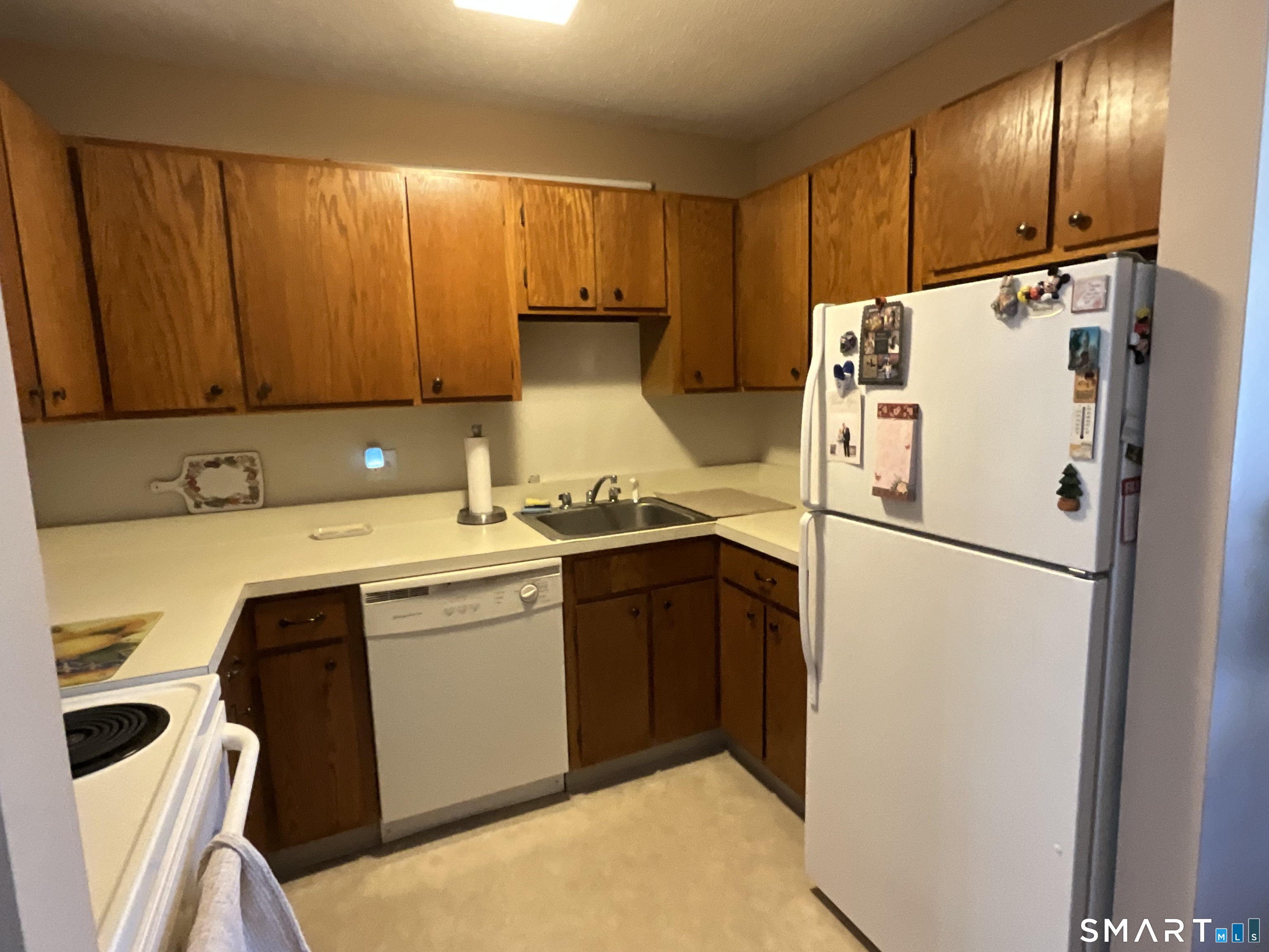 Homes for sale in Cheshire, CT | 393 E Mitchell Ave #393, Cheshire, CT 06410 | MLS# 24150219