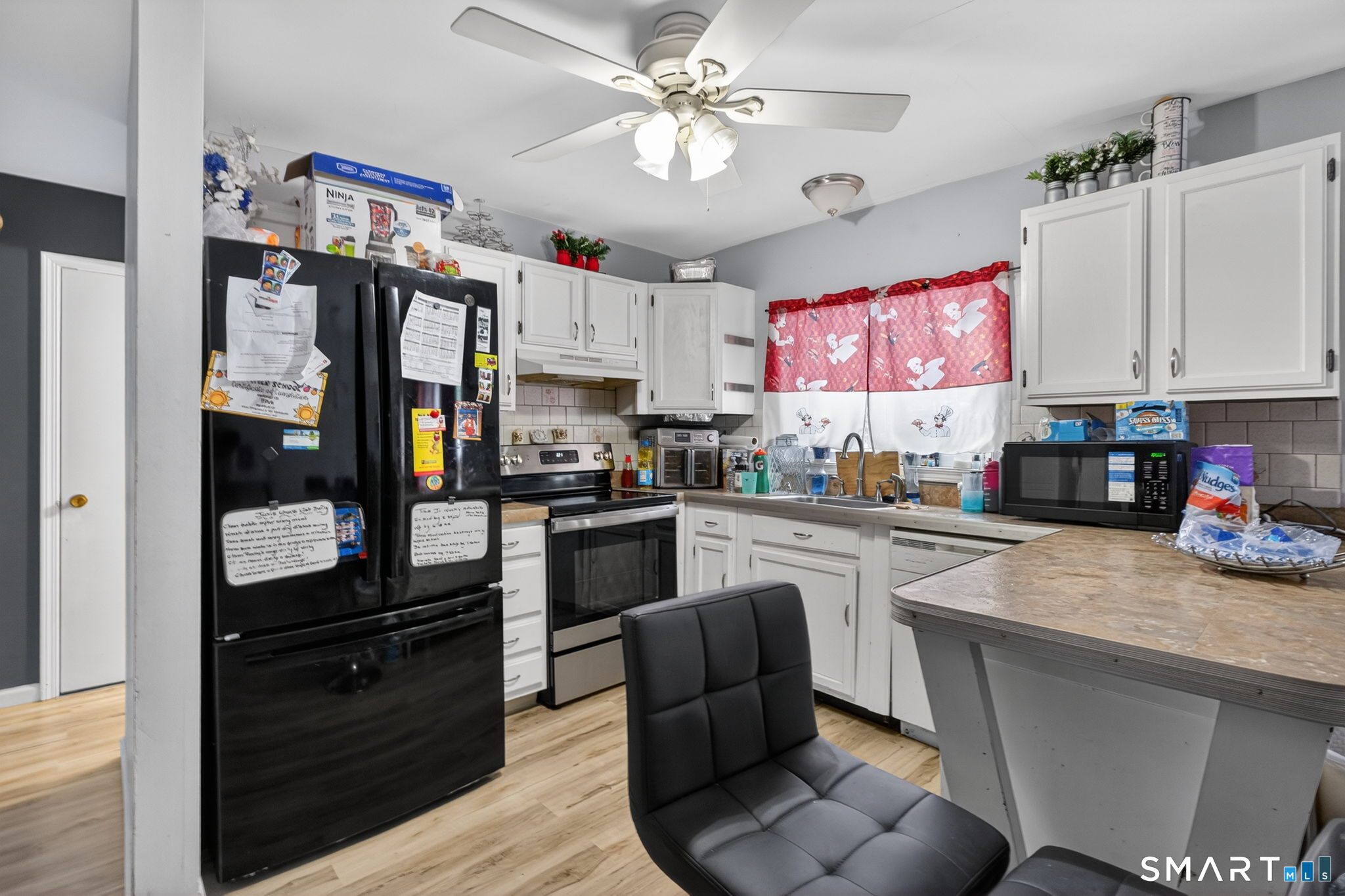 Homes for sale in Naugatuck, CT | 18 Cadbury Pl, Naugatuck, CT 06770 | MLS# 24150703