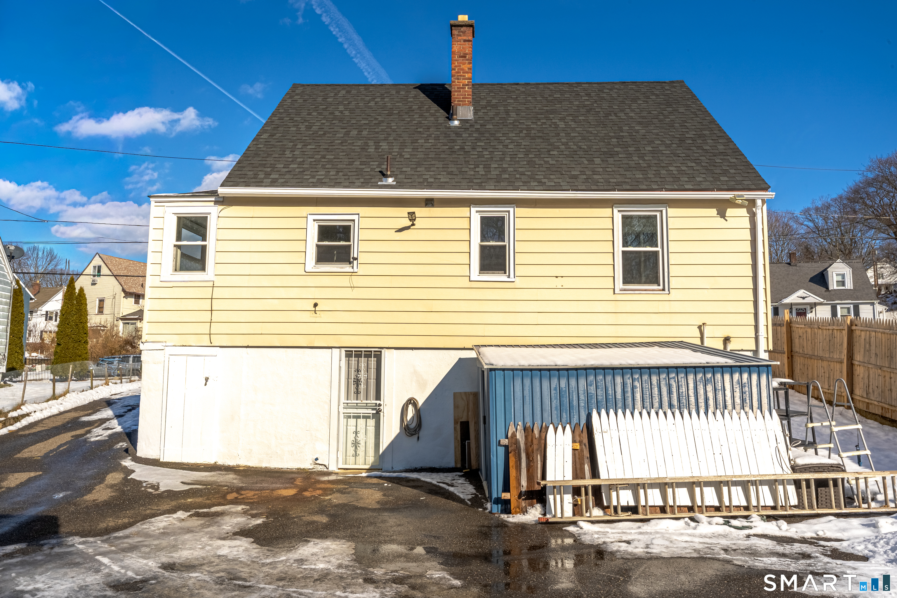 Homes for sale in Waterbury, CT | 216 Madison St, Waterbury, CT 06706 | MLS# 24150613