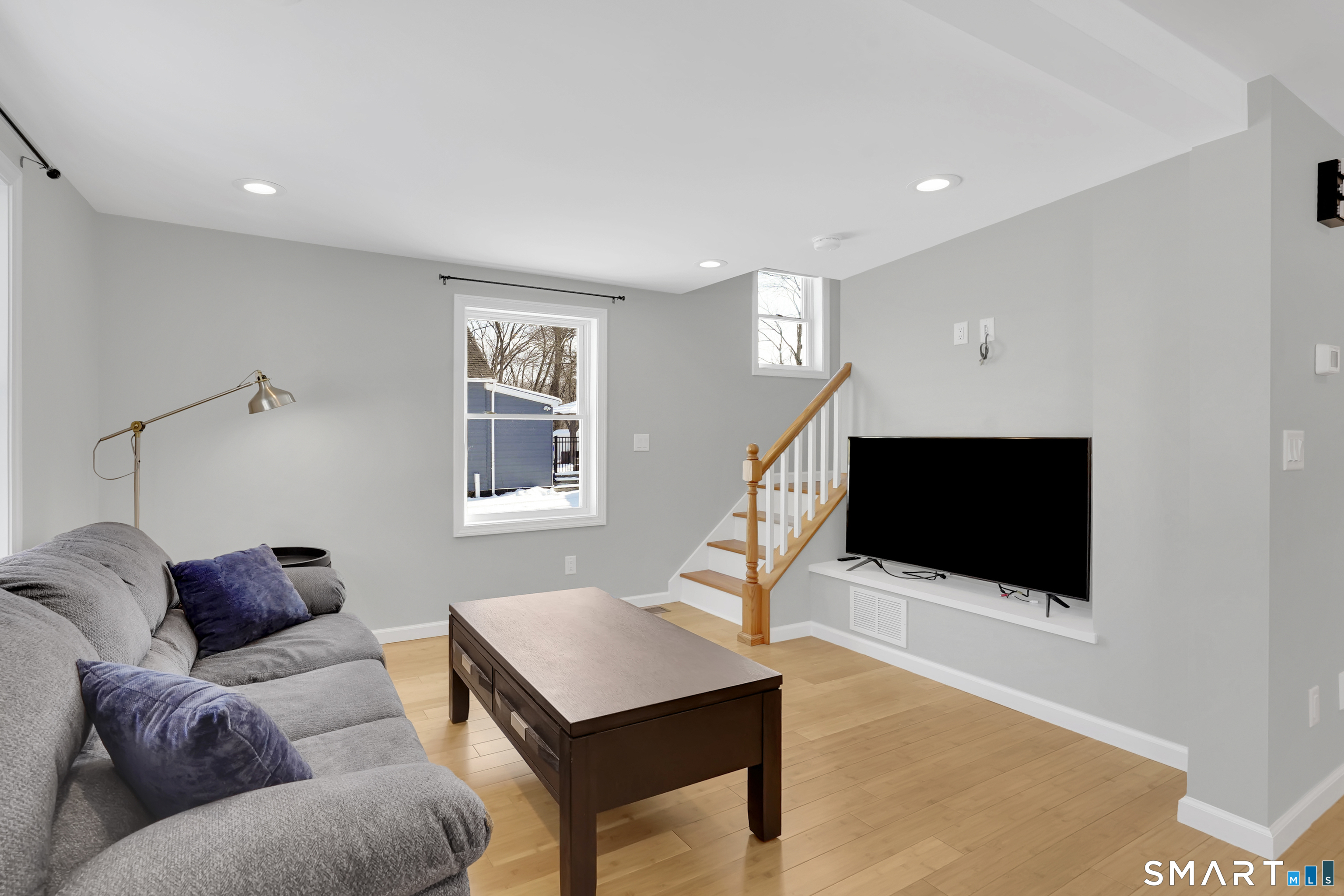 Photo 7 of 10 Elm Avenue, Enfield, CT