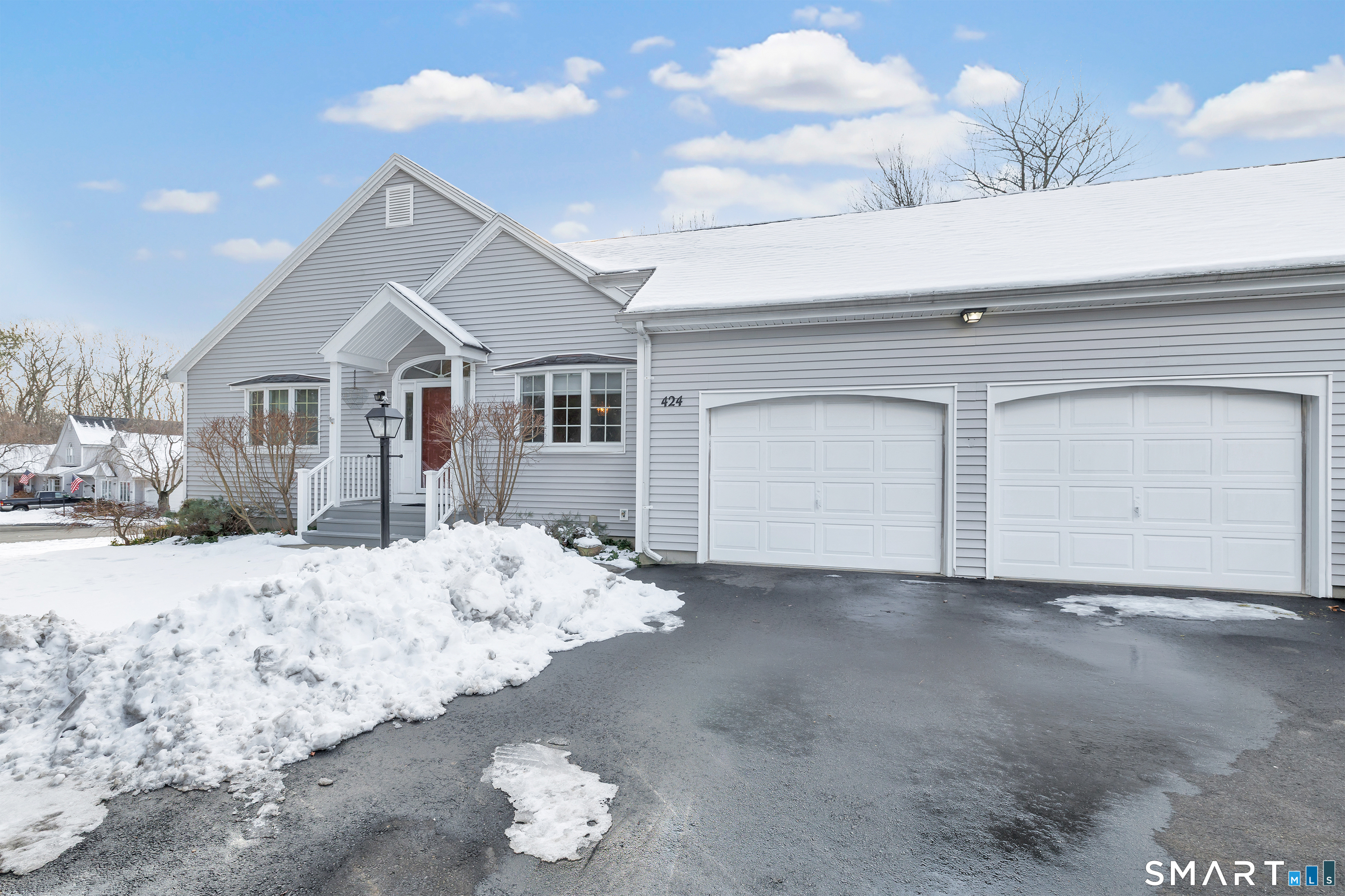 Homes for sale in Shelton, CT | 424 Navajo Loop #424, Shelton, CT 06484 | MLS# 24150204