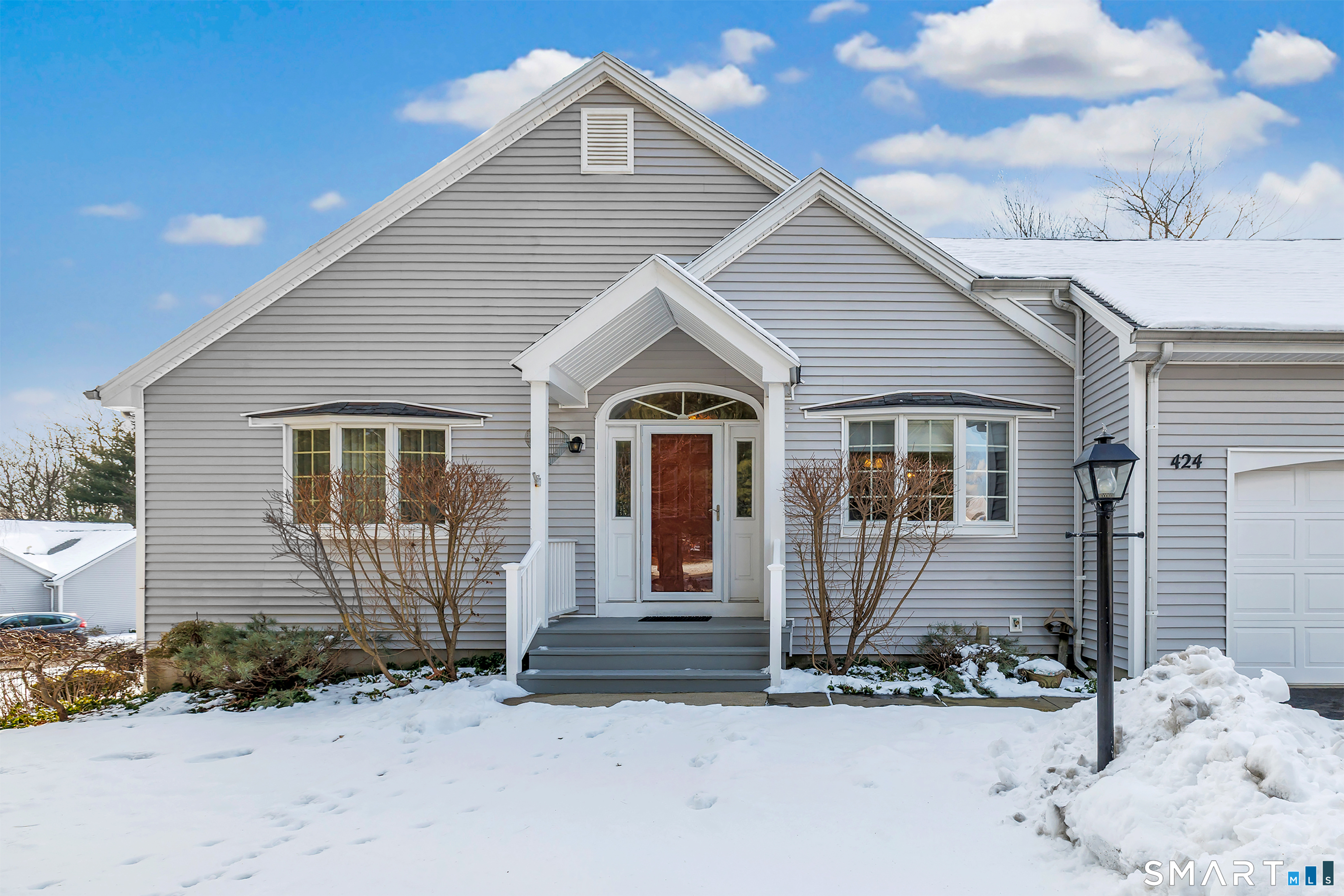 Homes for sale in Shelton, CT | 424 Navajo Loop #424, Shelton, CT 06484 | MLS# 24150204