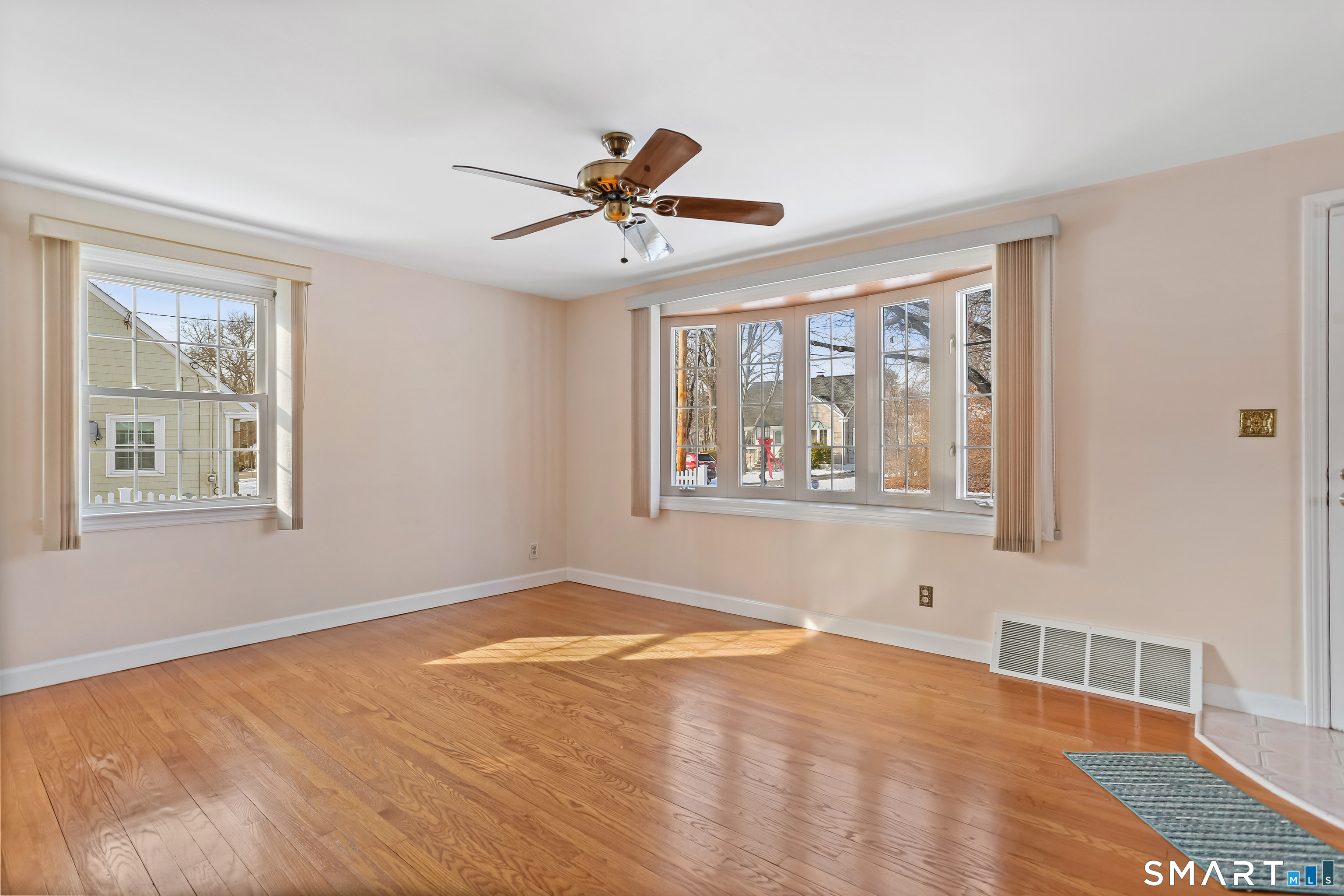 Photo 5 of 250 Szost Drive, Fairfield, CT