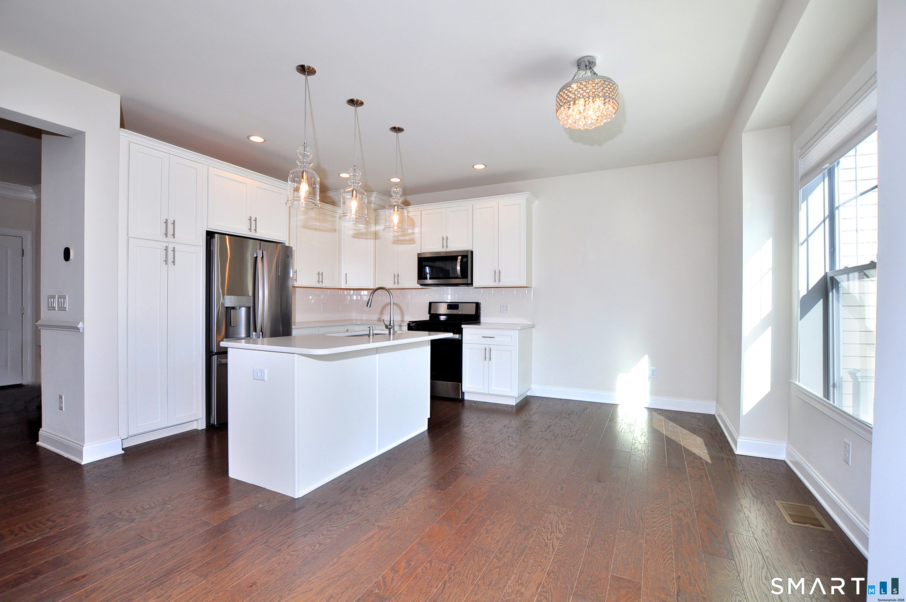 Photo 10 of 149 Ridgewood Drive, Middlebury, CT