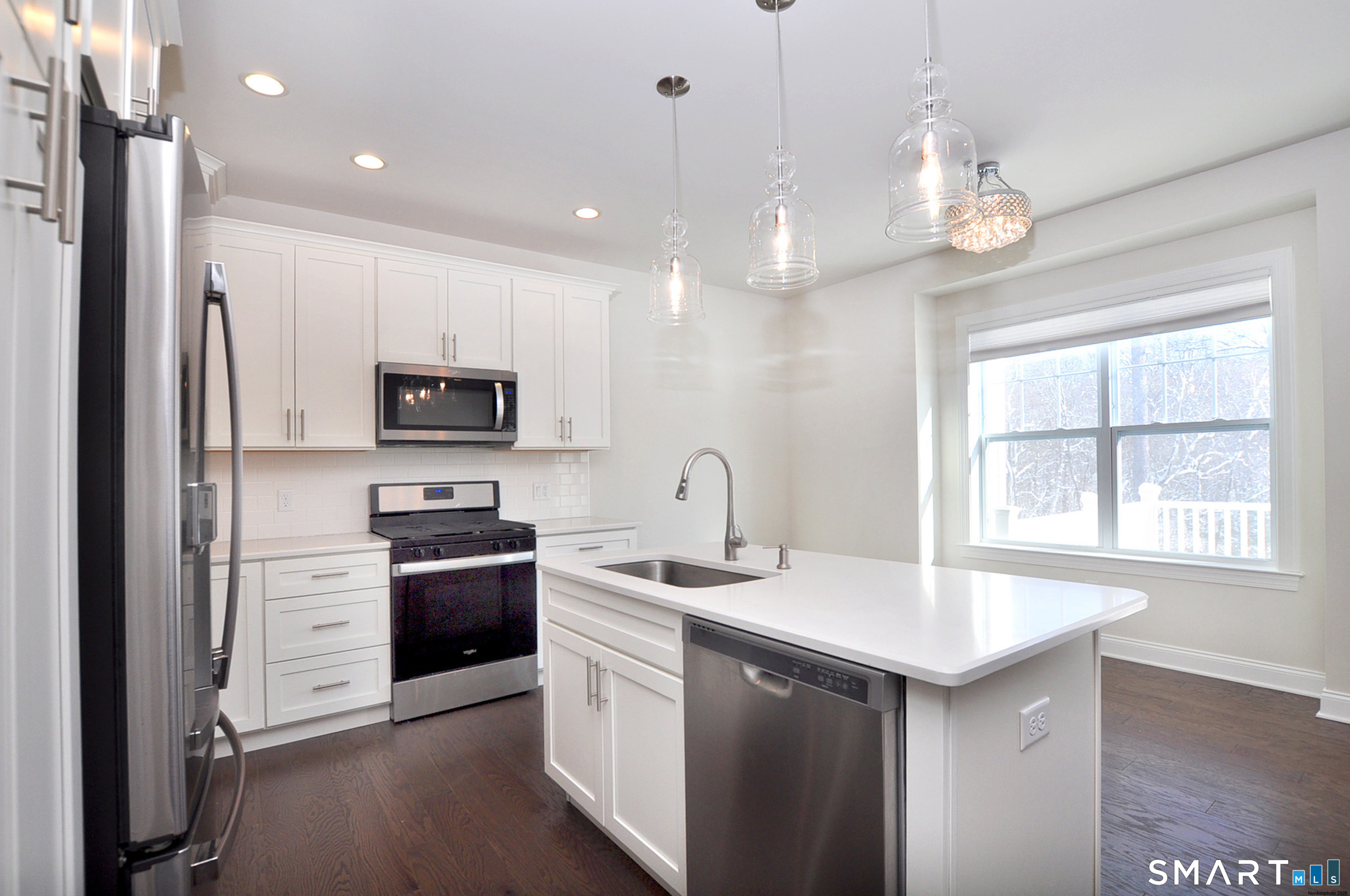 Photo 11 of 149 Ridgewood Drive, Middlebury, CT