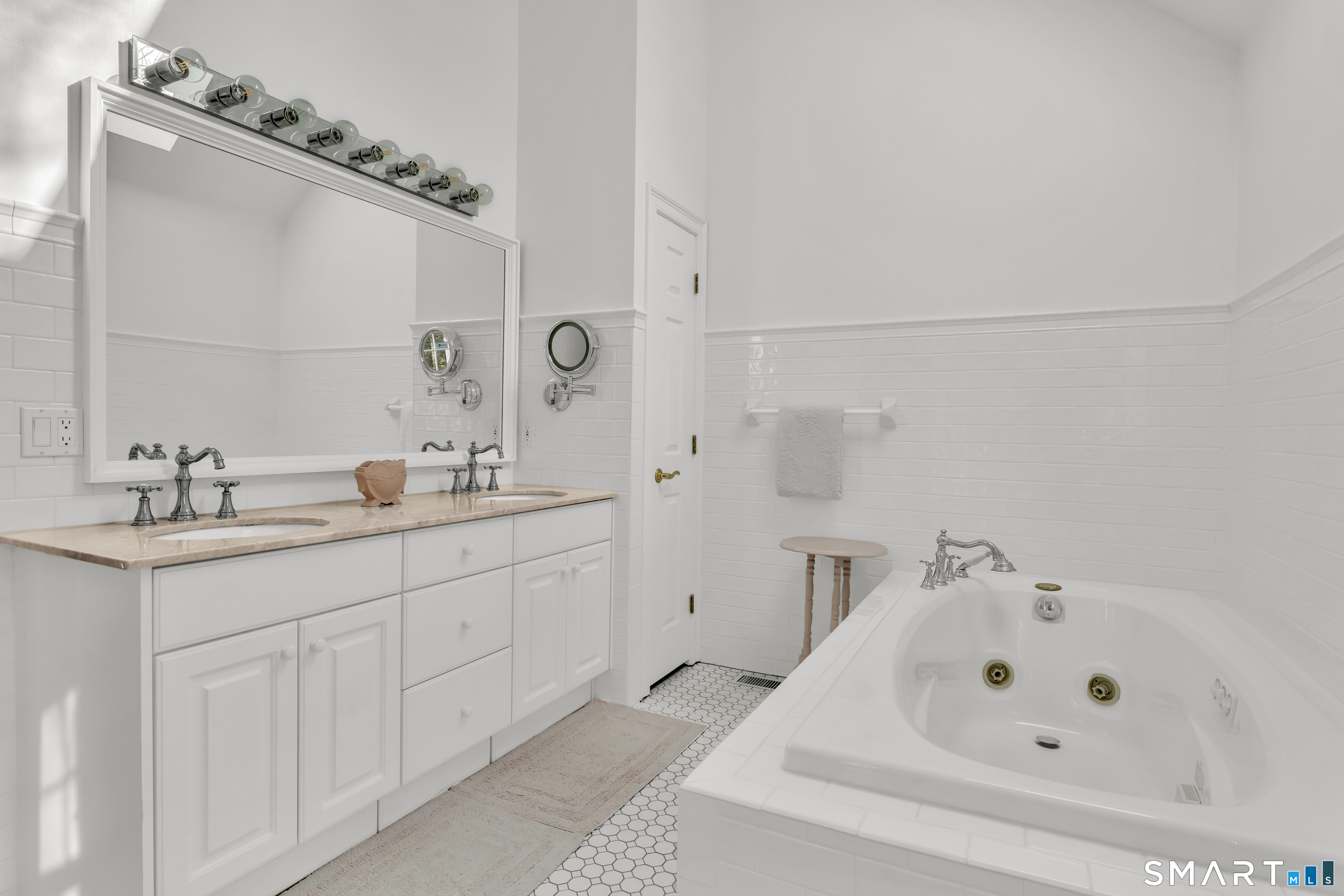 Photo 24 of 83 Long Hill Farm , Guilford, CT