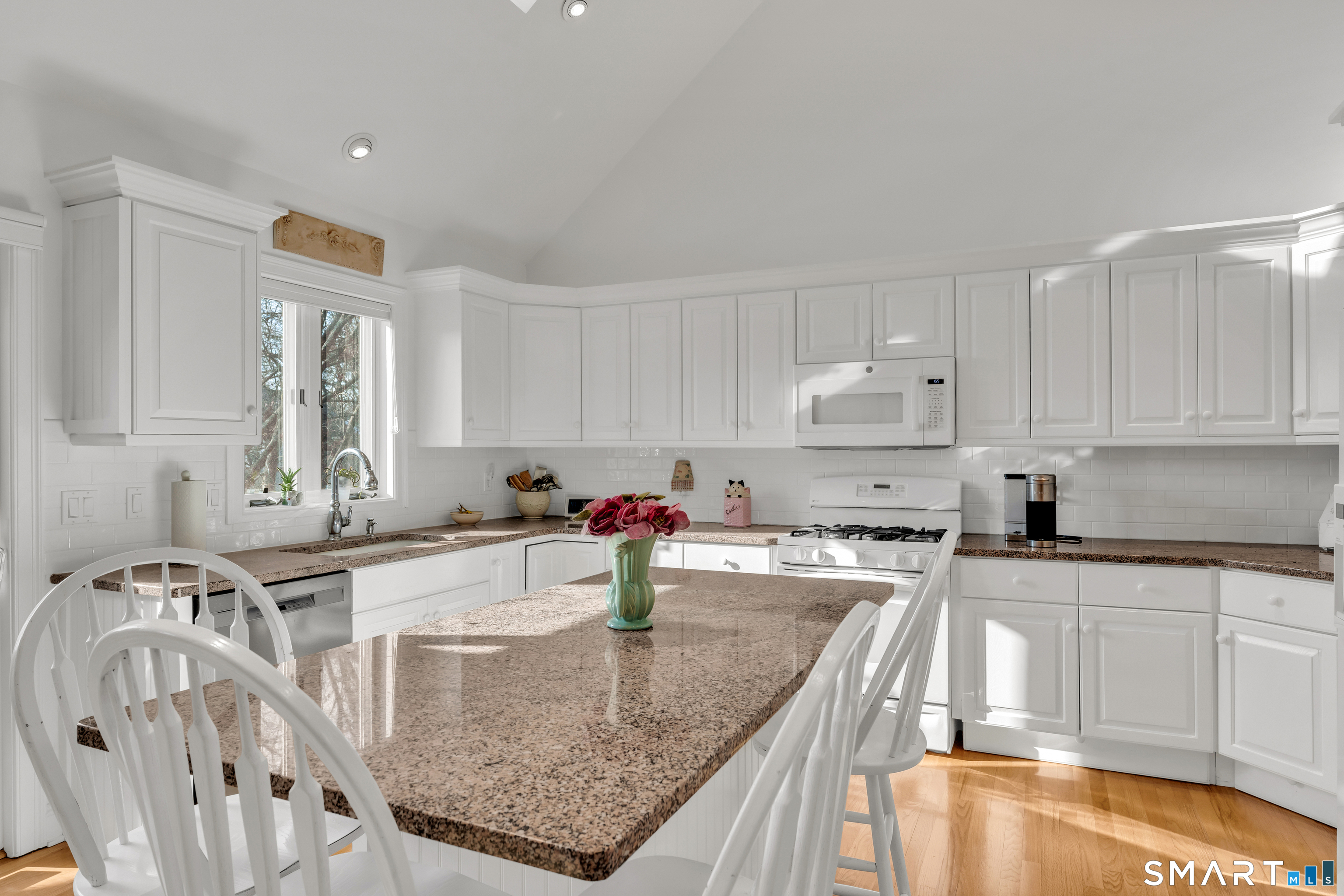 Photo 16 of 83 Long Hill Farm , Guilford, CT