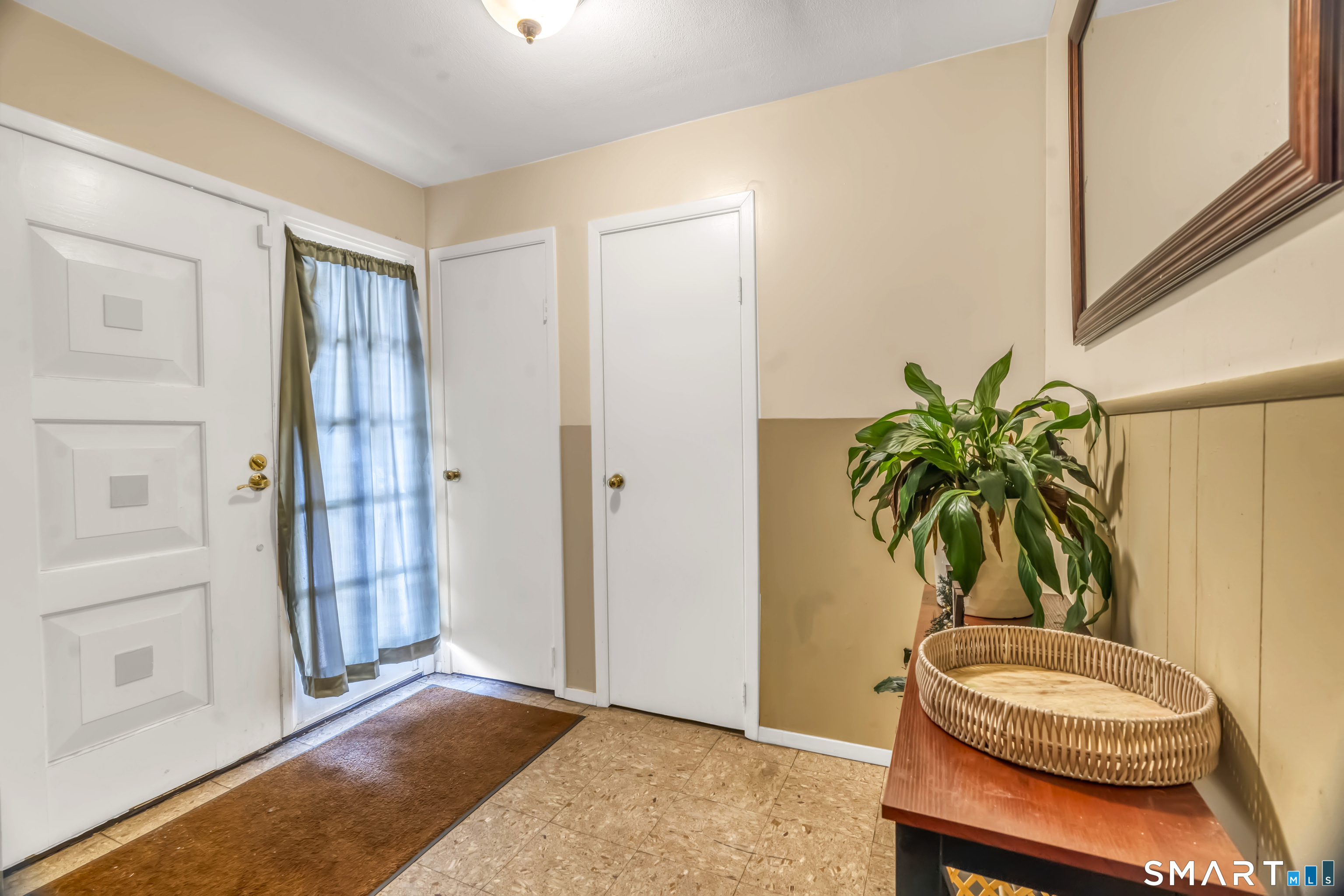 Homes for sale in Cheshire, CT | 18 Fernwood Ln, Cheshire, CT 06410 | MLS# 24149639