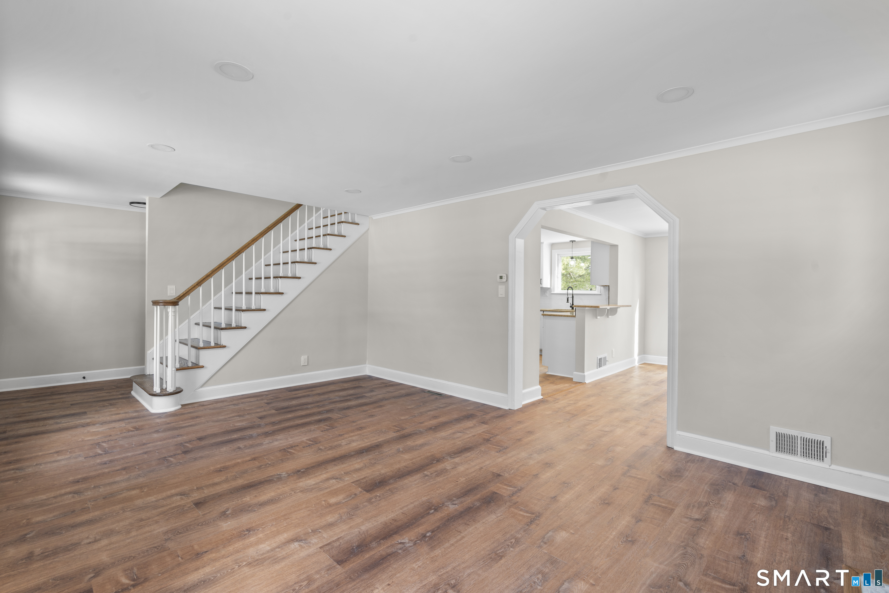 Photo 6 of 608 Kennedy Road, Windsor, CT