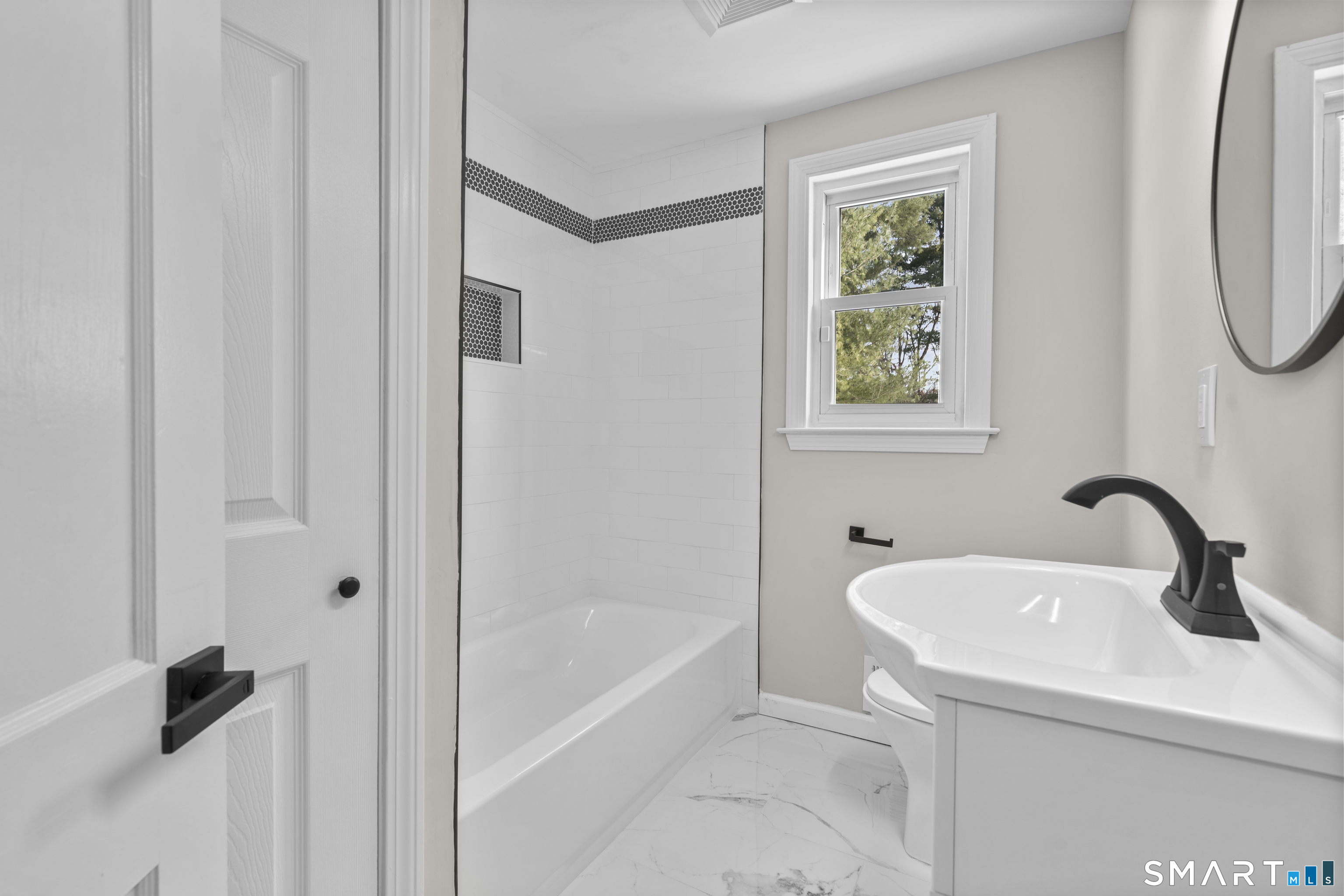 Photo 24 of 608 Kennedy Road, Windsor, CT