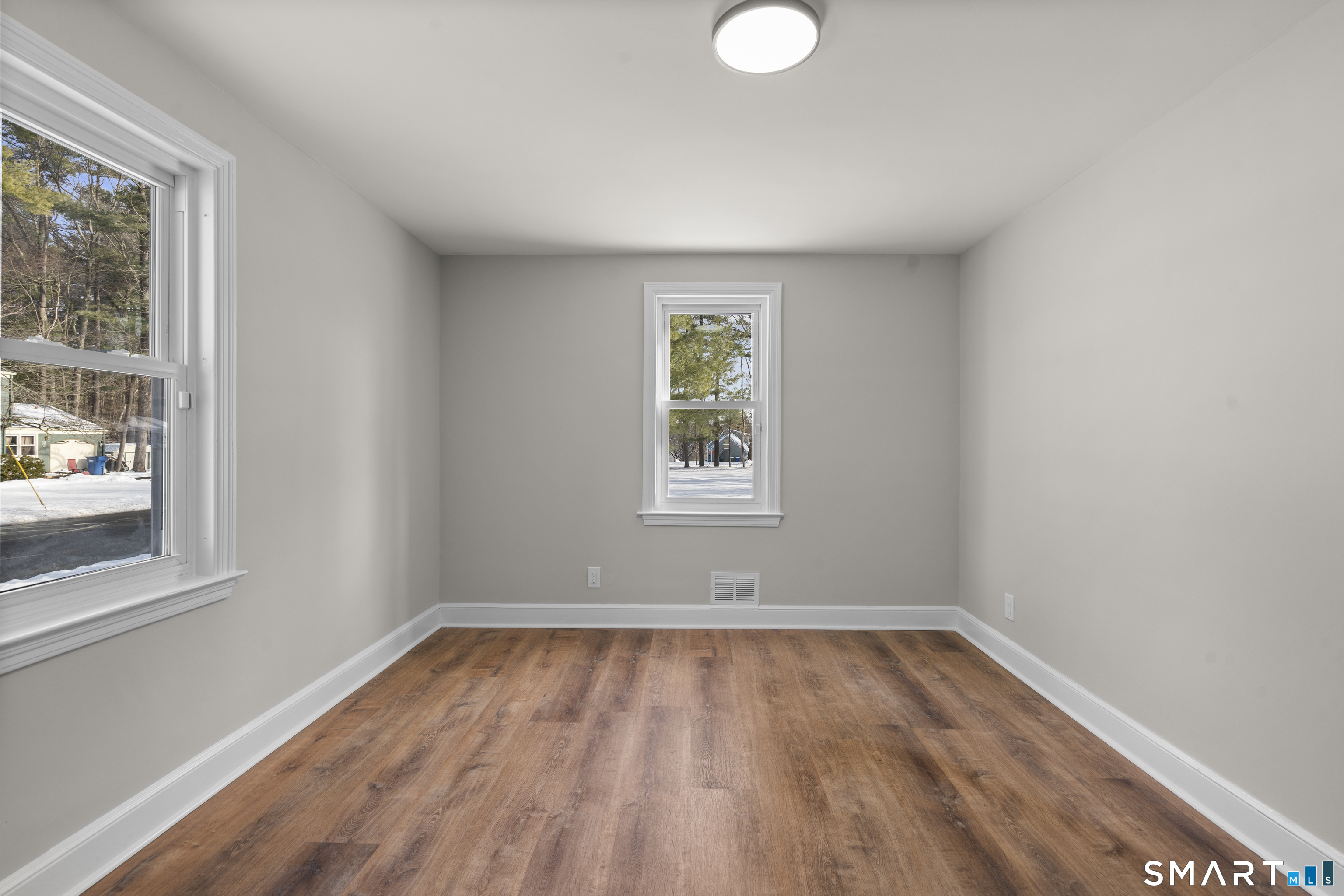 Photo 18 of 608 Kennedy Road, Windsor, CT