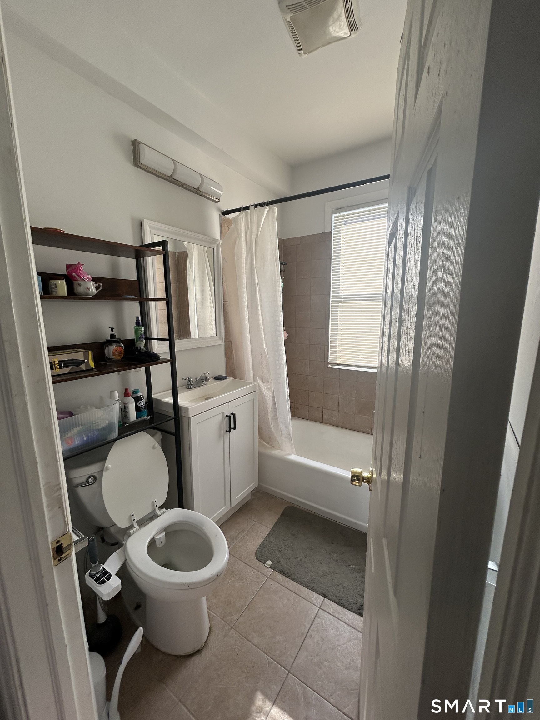 Homes for sale in Hartford, CT | 57 Love Ln, Hartford, CT 06112 | MLS# 24150797