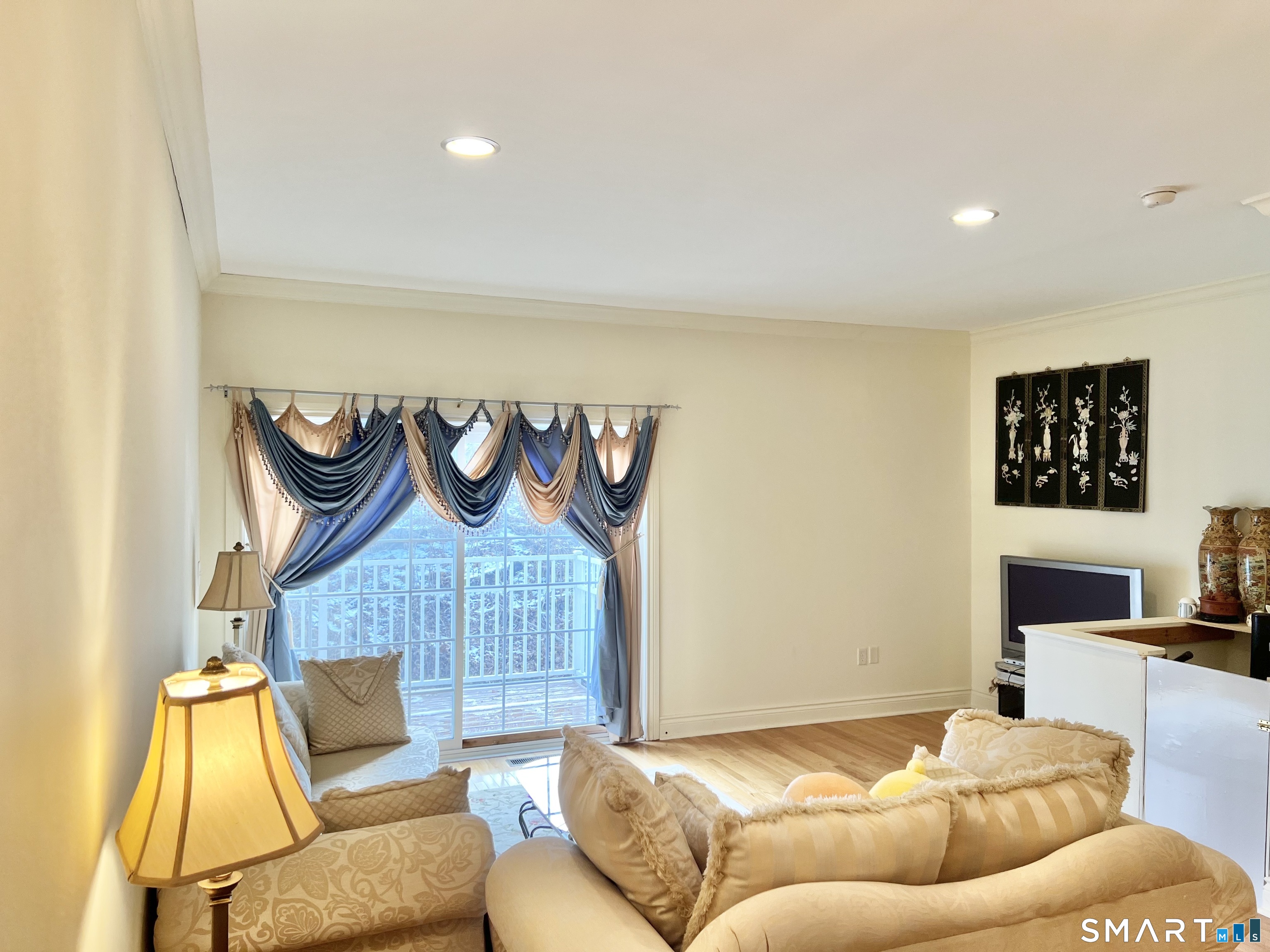 Homes for sale in Norwich, CT | 296 Hamilton Ave #Apt 25, Norwich, CT 06360 | MLS# 24148268