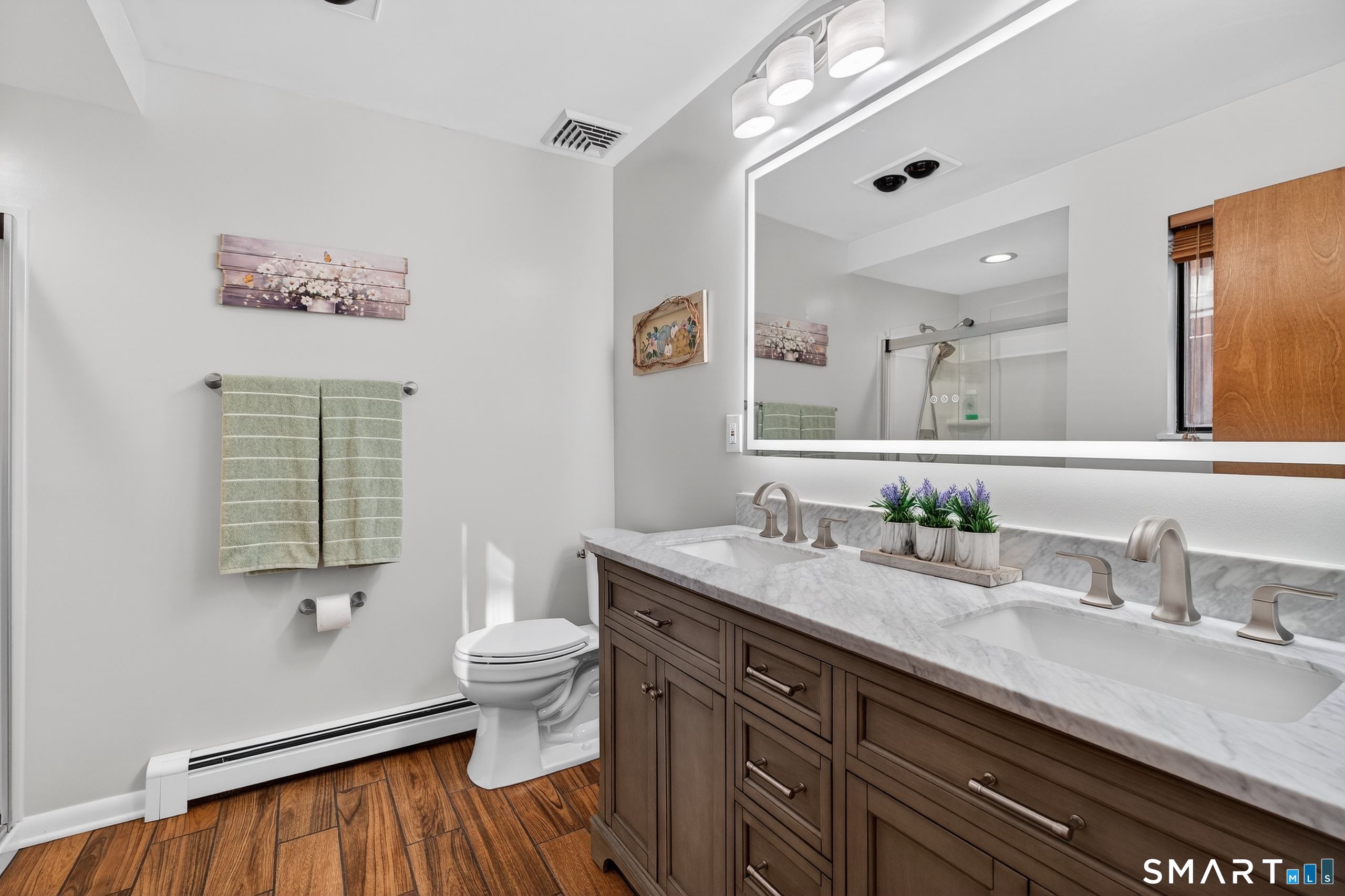 Photo 30 of 28 Oakcrest Road, Oxford, CT